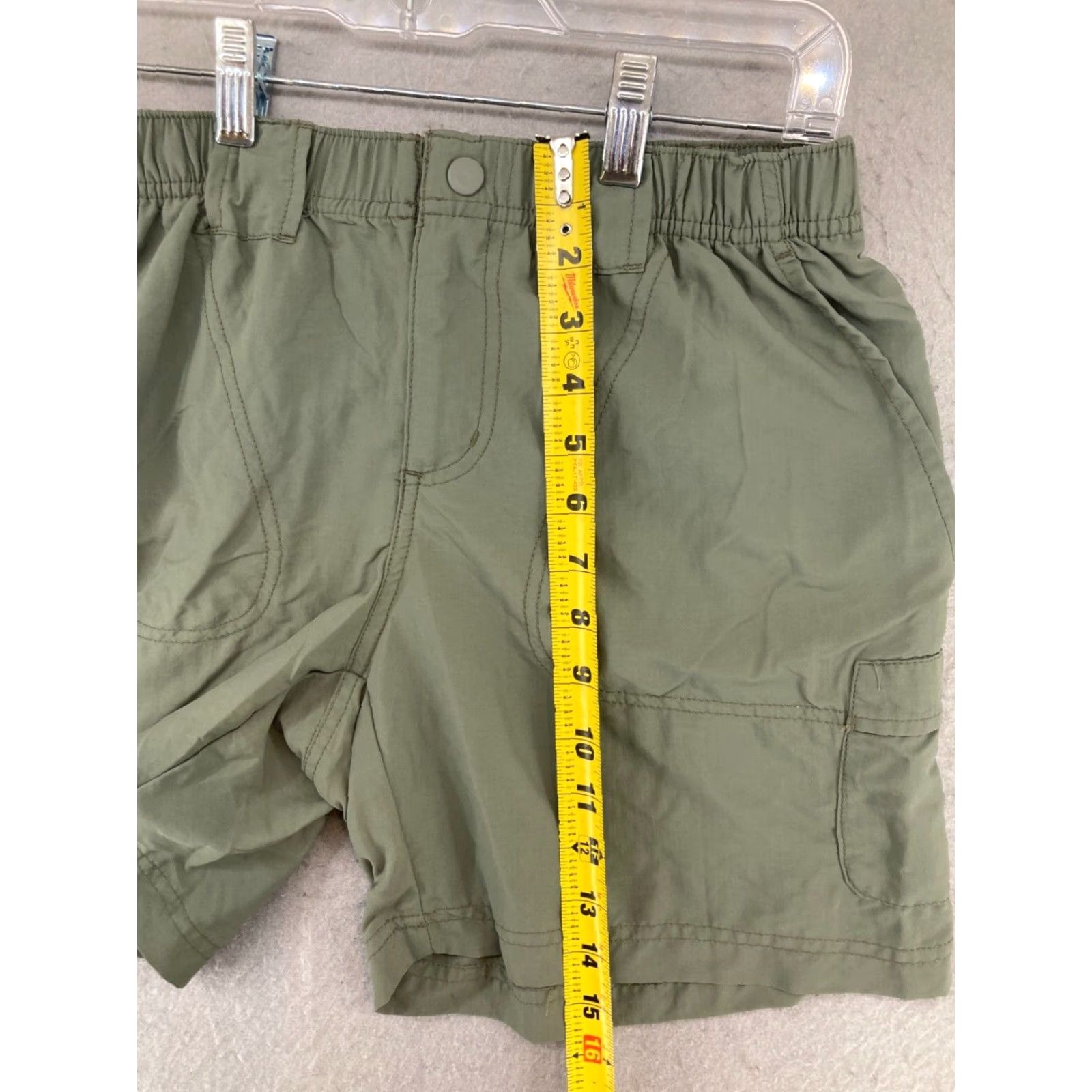 Vintage Columbia Women's Cargo Shorts XS Green Outdoor Hiking Activewear Casual Travel Nylon Elastic Waist Pockets Size 26" / US 2 / IT 38 - 7 Thumbnail