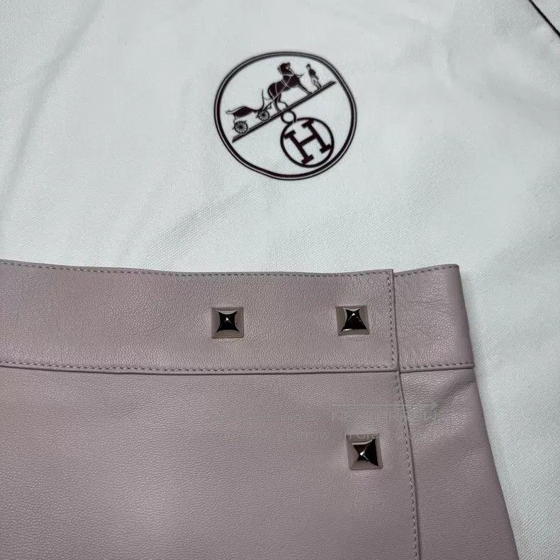 Hermes Hermes Beige Stud Sheepskin Skirt Size 24" / US 00 / IT 34 - 4 Thumbnail