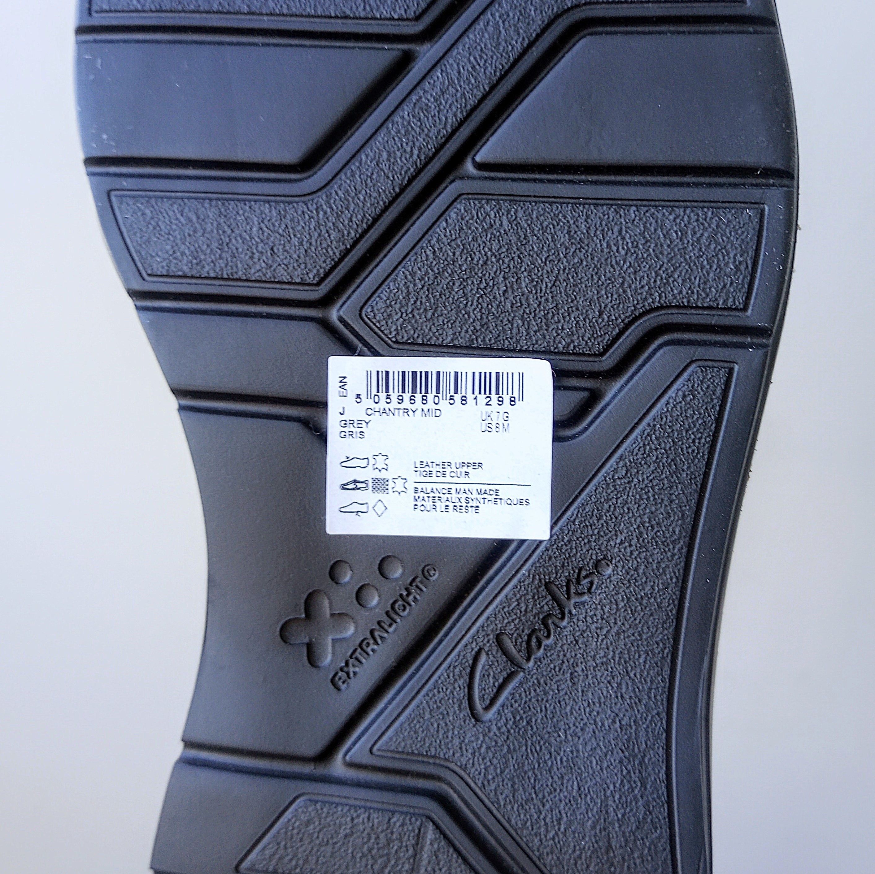 Clarks Clarks Men Chantry Mid Chukka Boot in Waxy Suede Grey Size US 8 / EU 41 - 12 Thumbnail