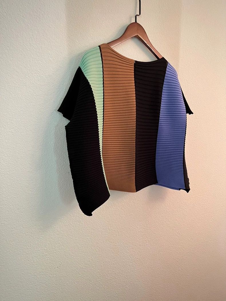 Issey Miyake Issey Miyake size:2 Black, coffee, green and blue main lin Size S / US 4 / IT 40 - 2 Thumbnail