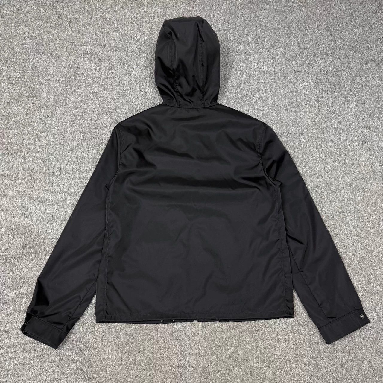 Prada Prada recycled nylon black triangle jacket 48 99 Size US M / EU 48-50 / 2 - 2 Thumbnail