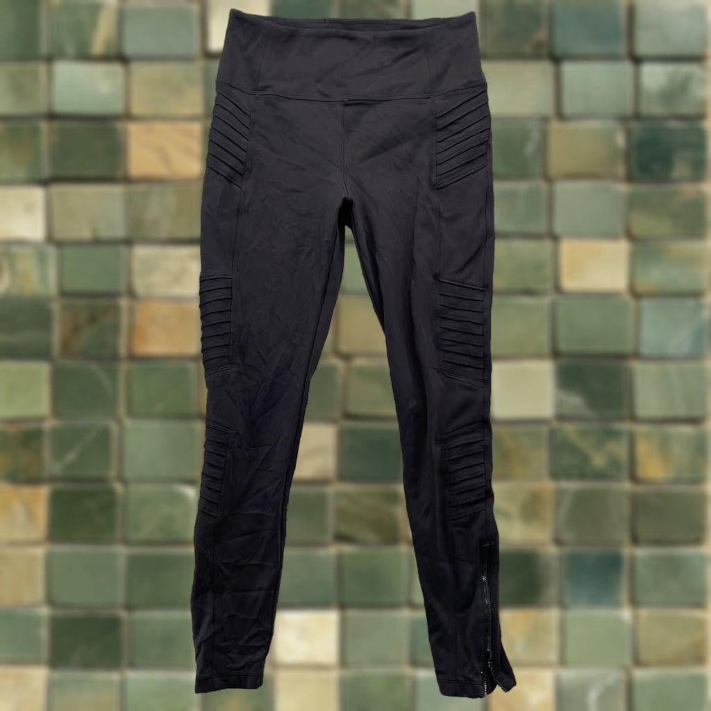 Athleta Athleta Leggings Women M Delancey Moto Tight Pilates Stretch Training Zipper Gym Size 32" / US 10 / IT 46 - 1 Thumbnail