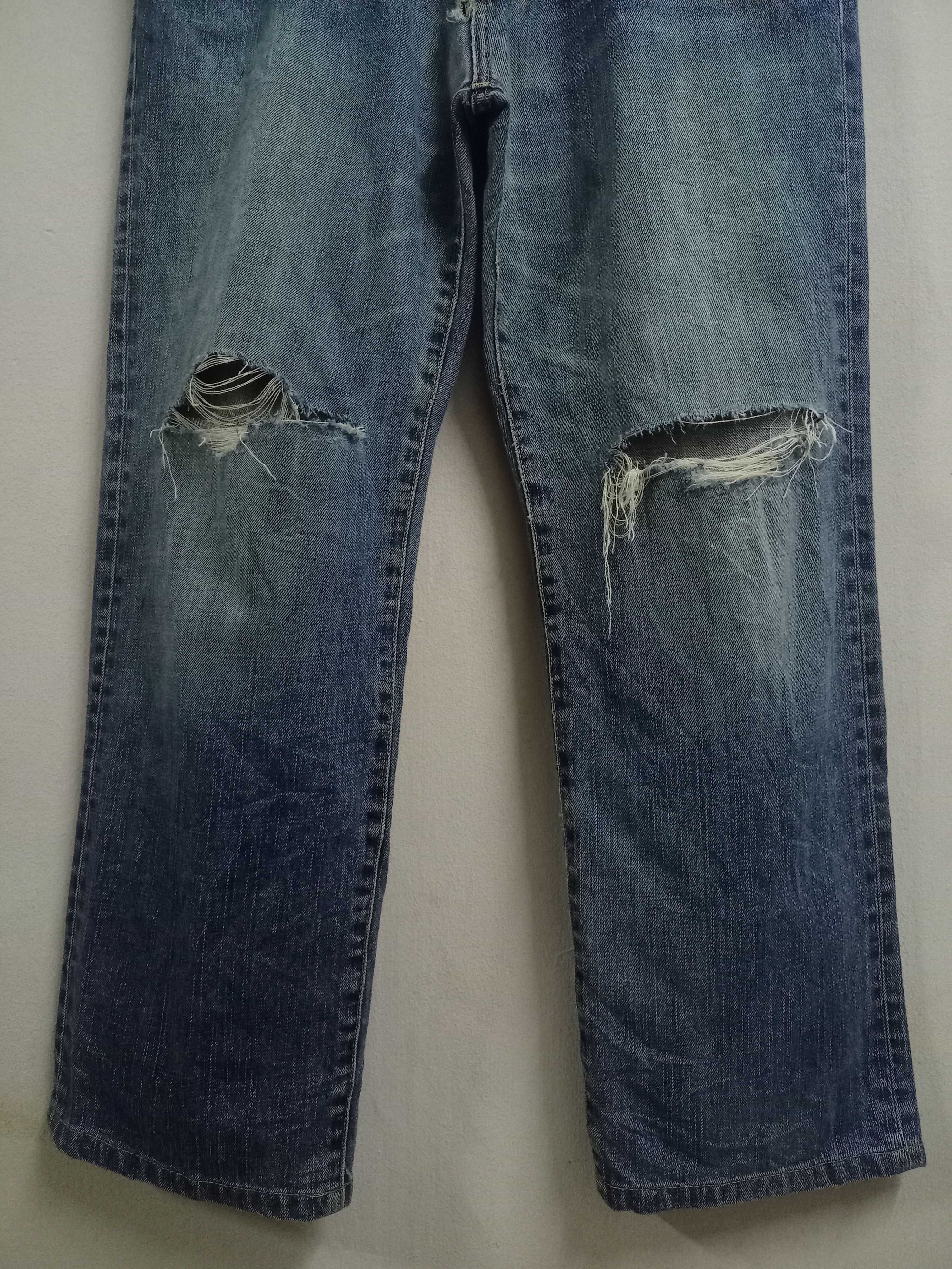 Japanese Brand × Uniqlo S002 Vintage Uniqlo Blue Wash Distressed Baggy Jeans Size US 34 / EU 50 - 5 Thumbnail