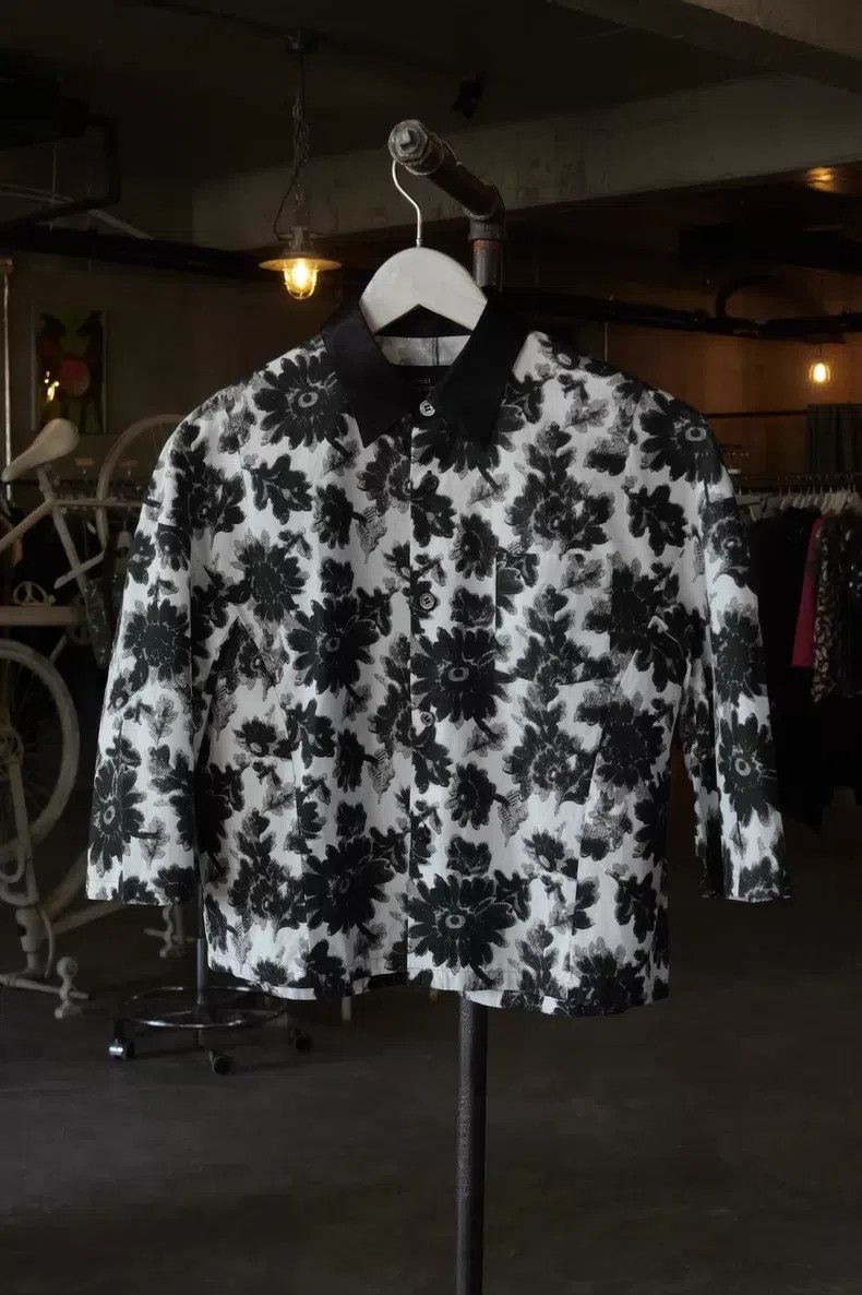 Comme des Garcons Comme Des Garcons Black and White Floral Print Seven-eight Size M / US 6-8 / IT 42-44 - 1 Thumbnail