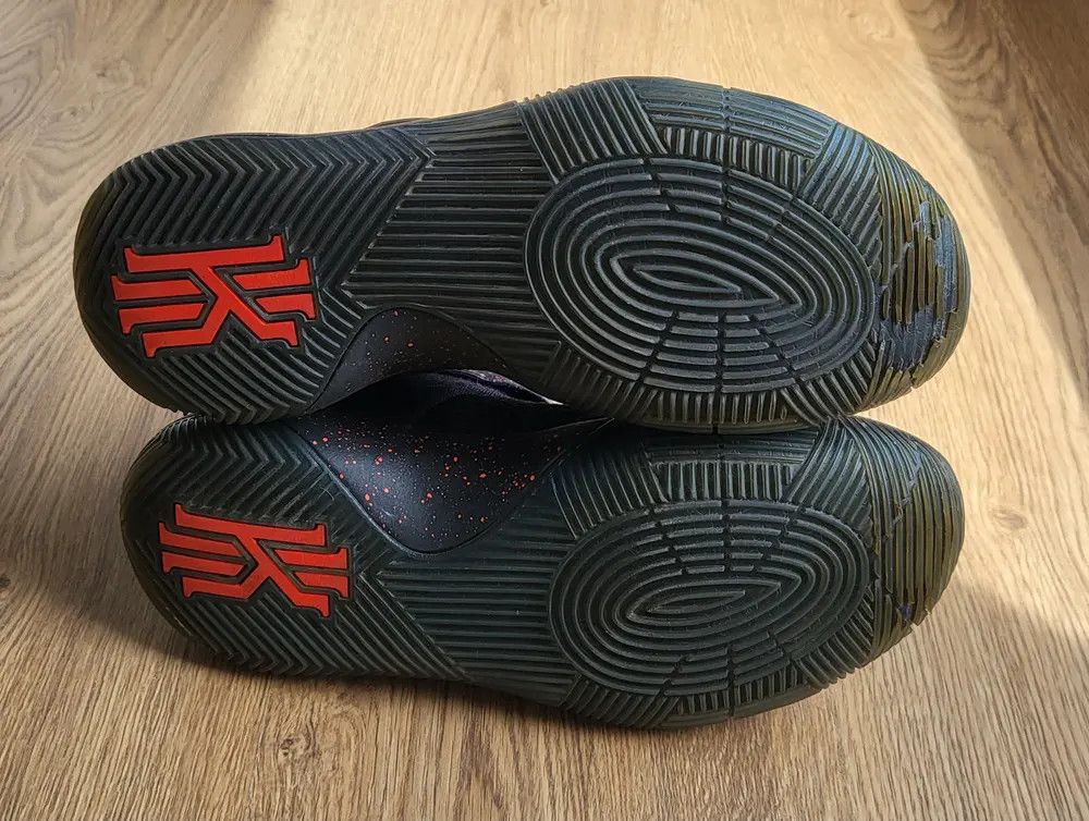 Nike Nike Kyrie 2 Wolf Pack Size US 7.5 / EU 40-41 - 6 Thumbnail