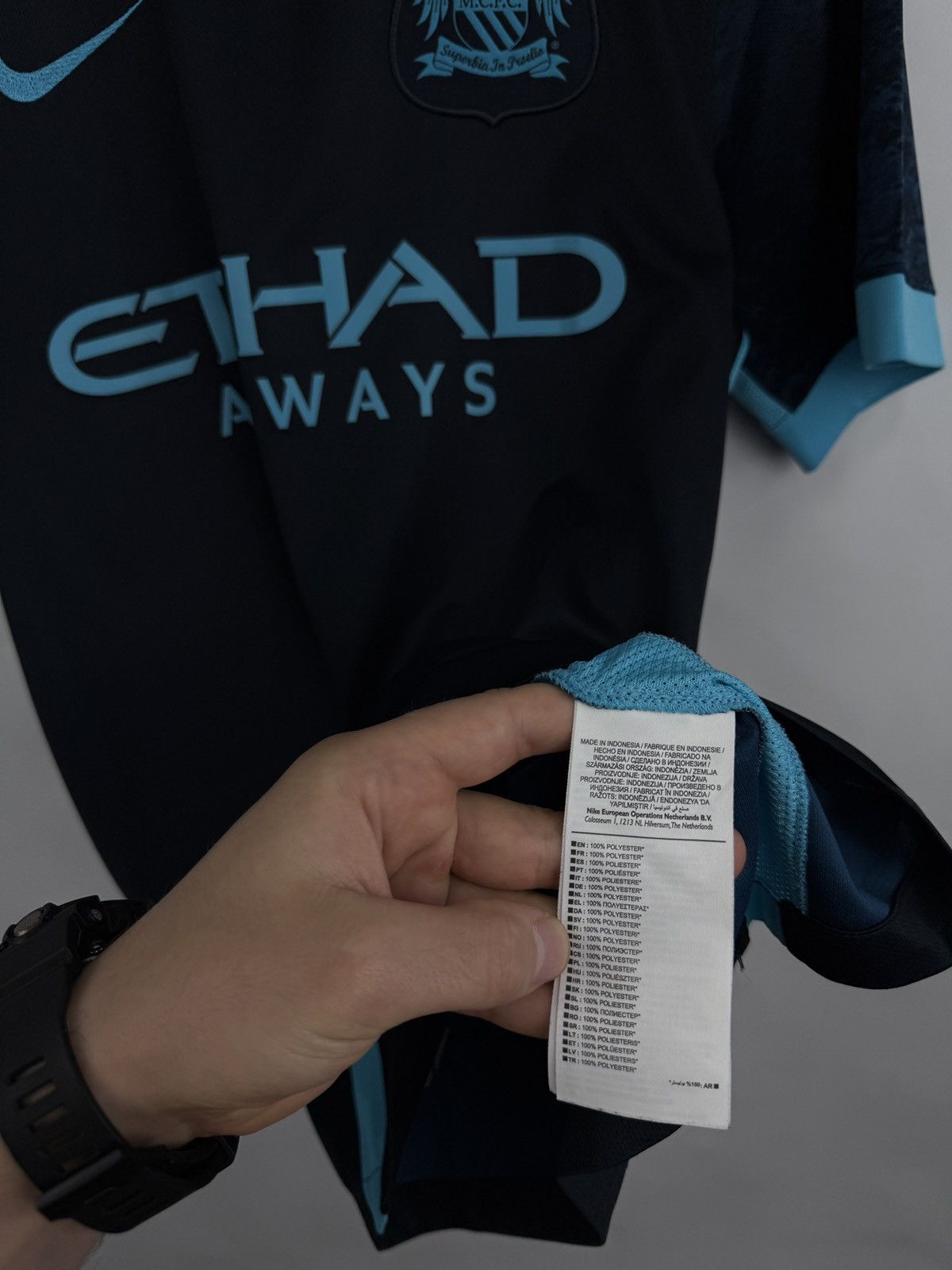 Nike 🏴󠁧󠁢󠁥󠁮󠁧󠁿 Y2K Manchester City 2015-2016 Away Soccer Jersey Etihad Size US S / EU 44-46 / 1 - 8 Thumbnail