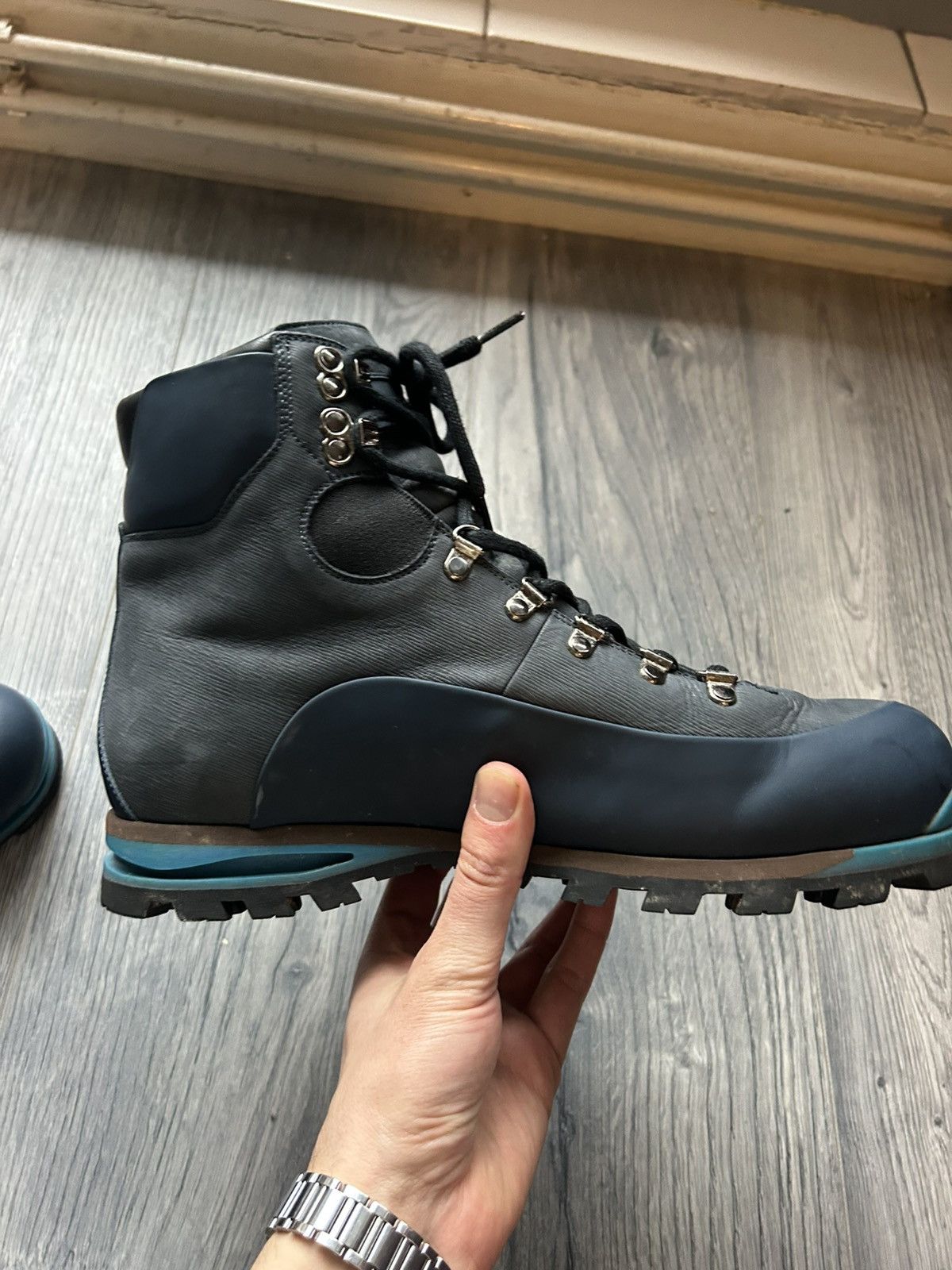 Louis Vuitton Louis Vuitton Terrain Hiking Boots Size US 10 / EU 43 - 15 Thumbnail