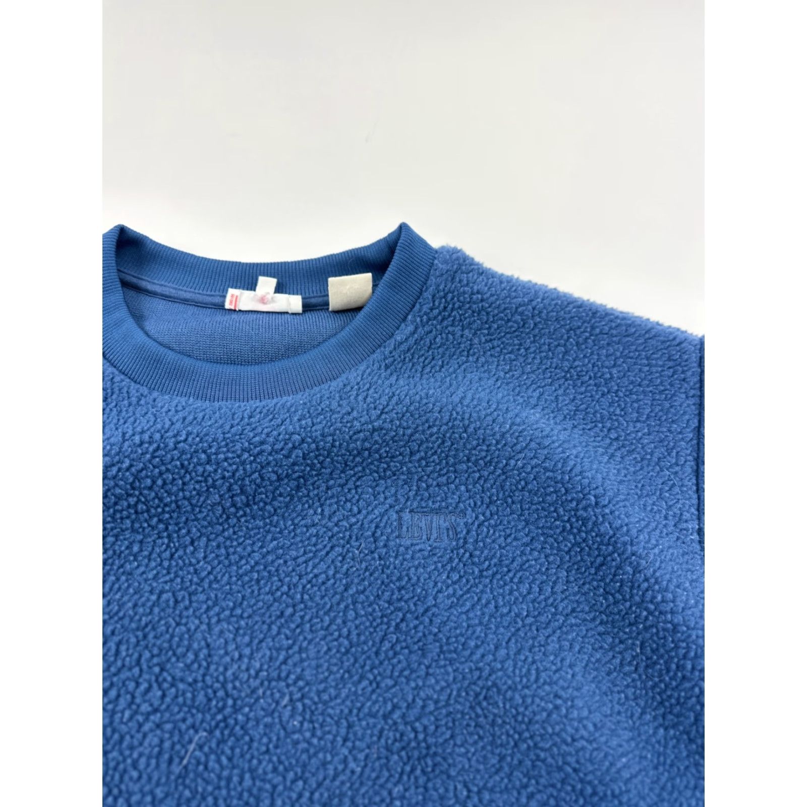 Levi's Levi’s Sweatshirt Womens Small Blue Meadow Fleece Cropped Long Sleeve Crew Neck Regular Fit Pullover Size S / US 4 / IT 40 - 4 Thumbnail