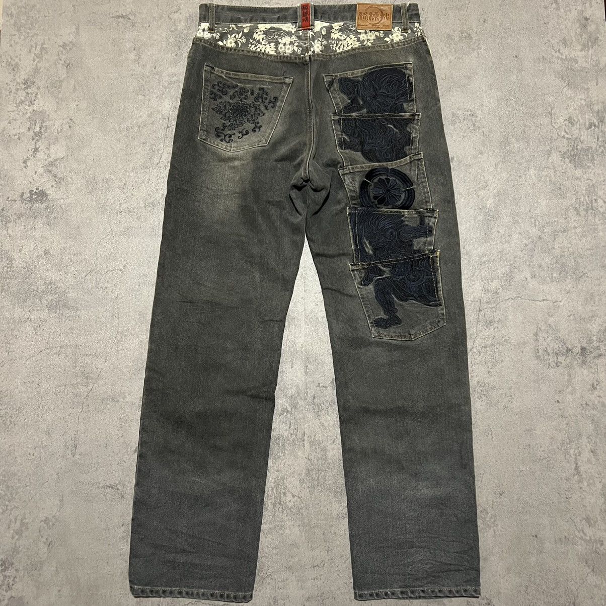 Japanese Brand Karakuri Tamashii Multi Pocket Oni Embroidery Baggy Jeans Size US 36 / EU 52 - 6 Thumbnail