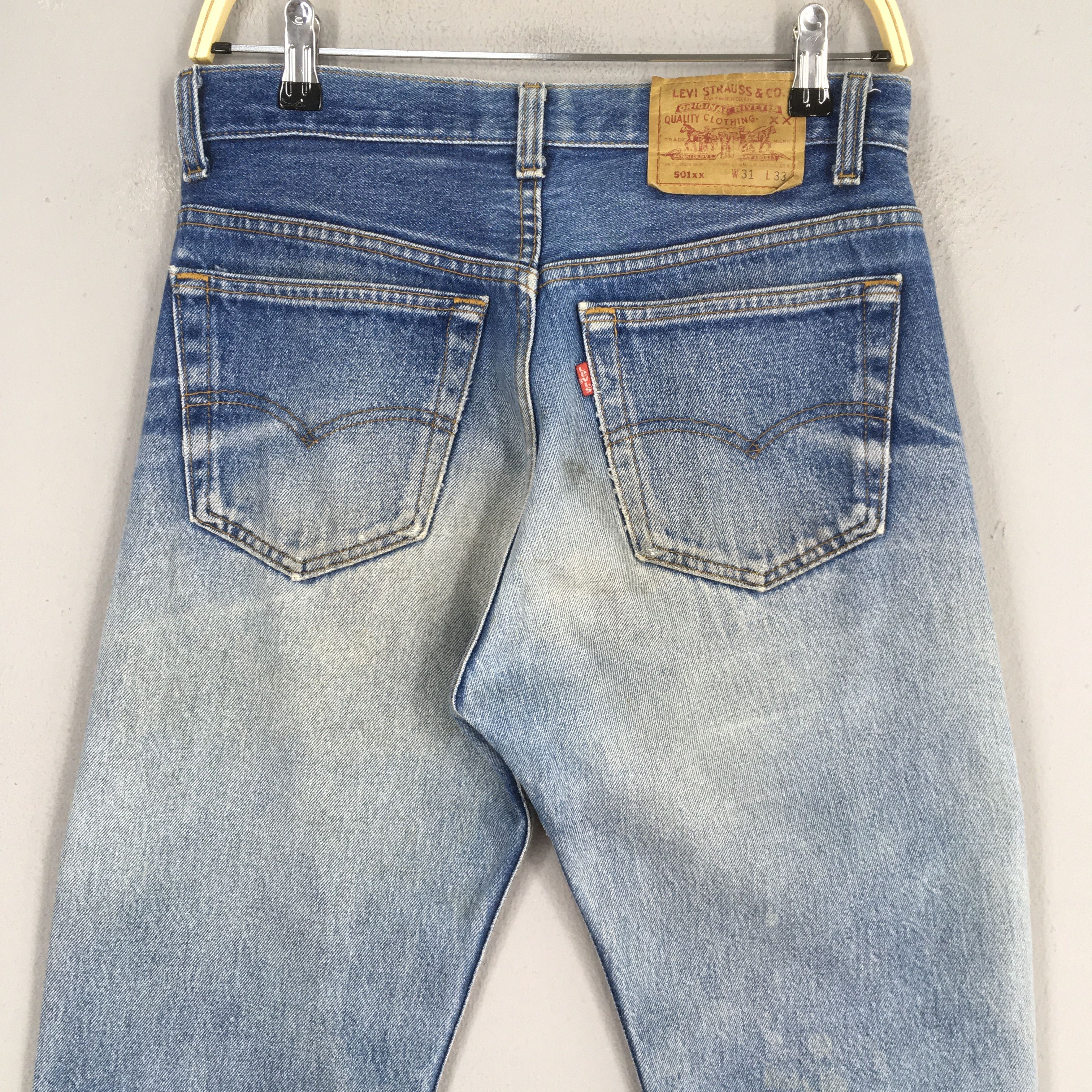 Levi's Size 28x29.5 Vintage 90s Levi's 501 Straight Leg Jeans S193 Size US 28 / EU 44 - 8 Thumbnail