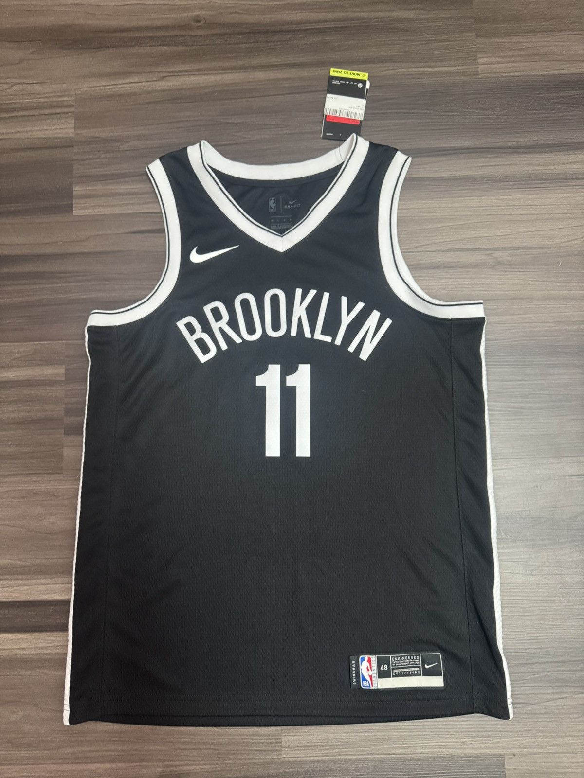 Kyrie Irving #11 Brooklyn Nets NBA Swingman Jersey 48 L