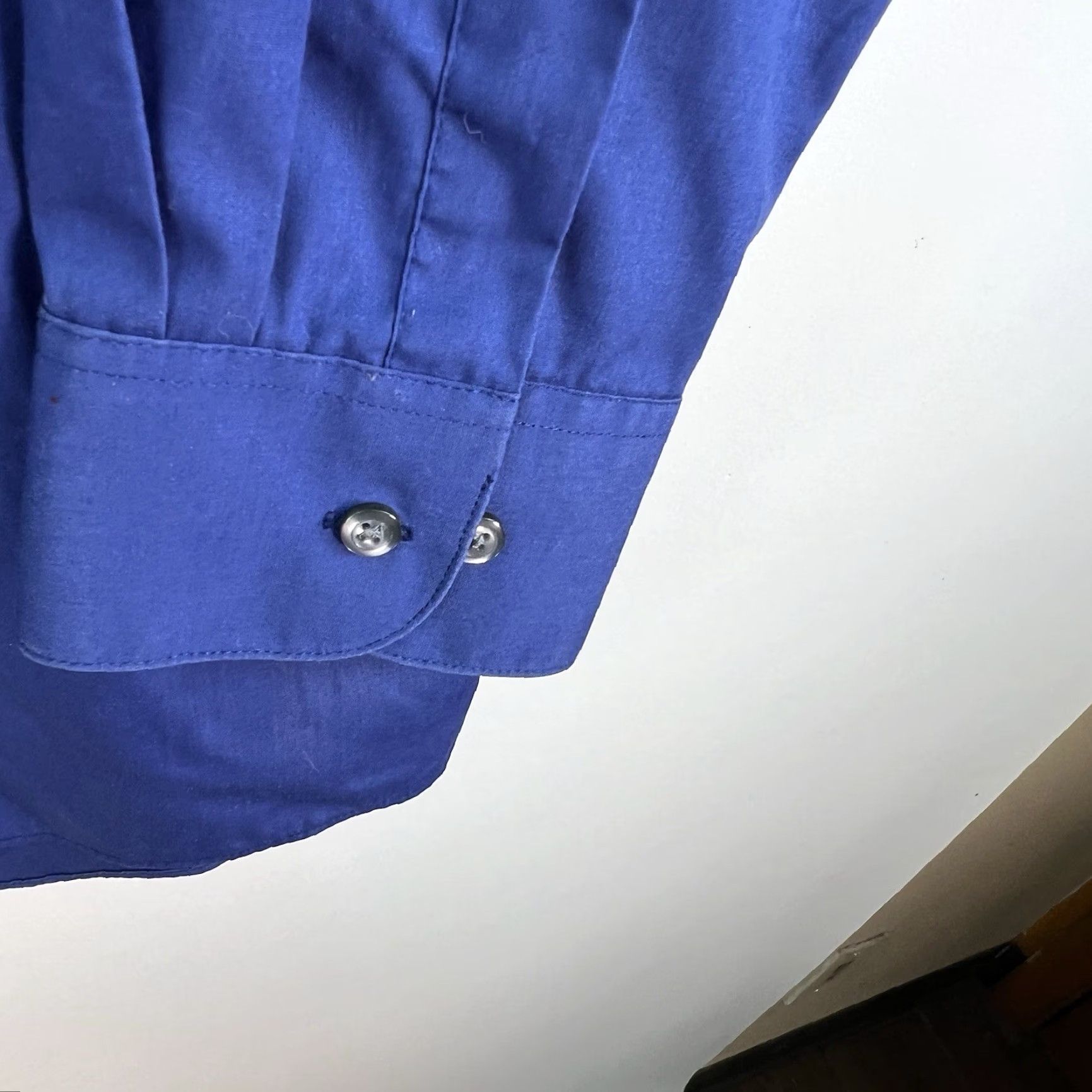Van Heusen Van Heusen Button-Up Shirt Mens 17.5 / 35 Blue Long Sleeve Wrinkle Free Casual Size US XL / EU 56 / 4 - 3 Thumbnail