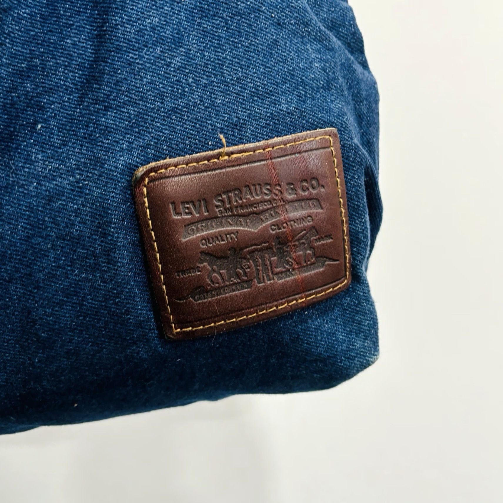 VINTAGE Levi’s Denim Tote Bag With Red Handles Leather Patch Made in USA Totes & Shoppers Blue Denim Levi’s Tote Bag Womens/Mens