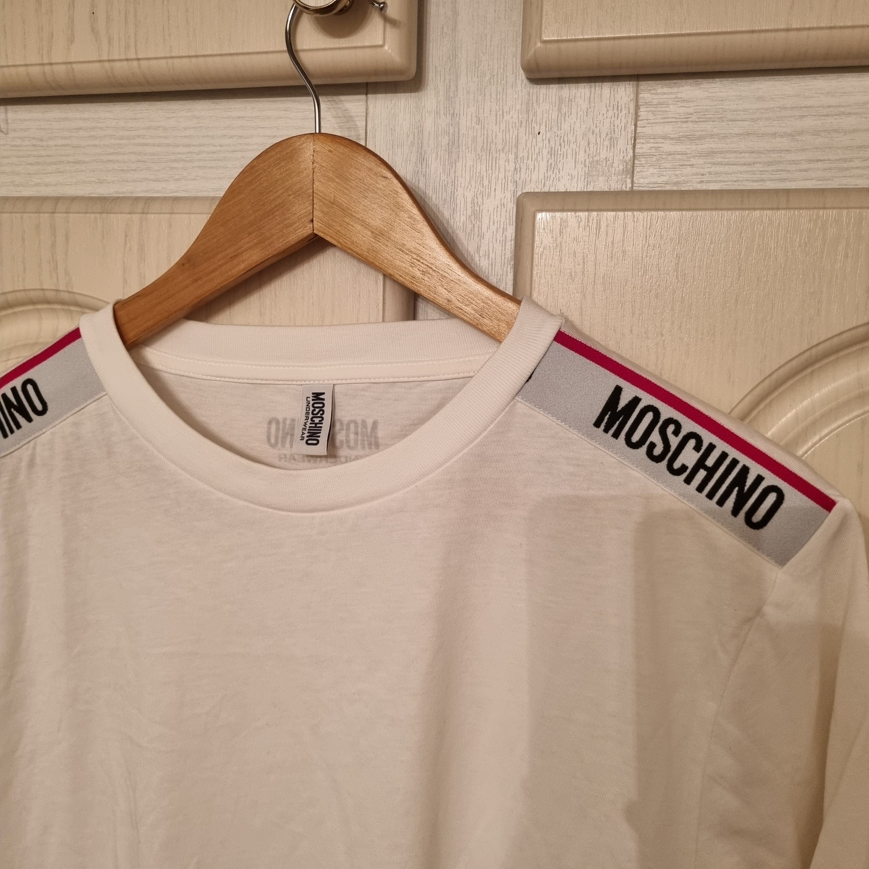 Moschino Moschino Shoulder Logo Tshirt White Size US M / EU 48-50 / 2 - 4 Thumbnail
