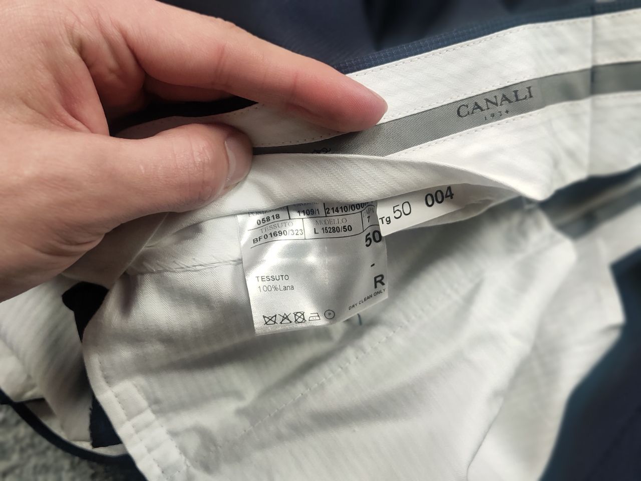 Canali Canali Italy Design Business Classic Suit Structure wool Size 50R - 22 Thumbnail
