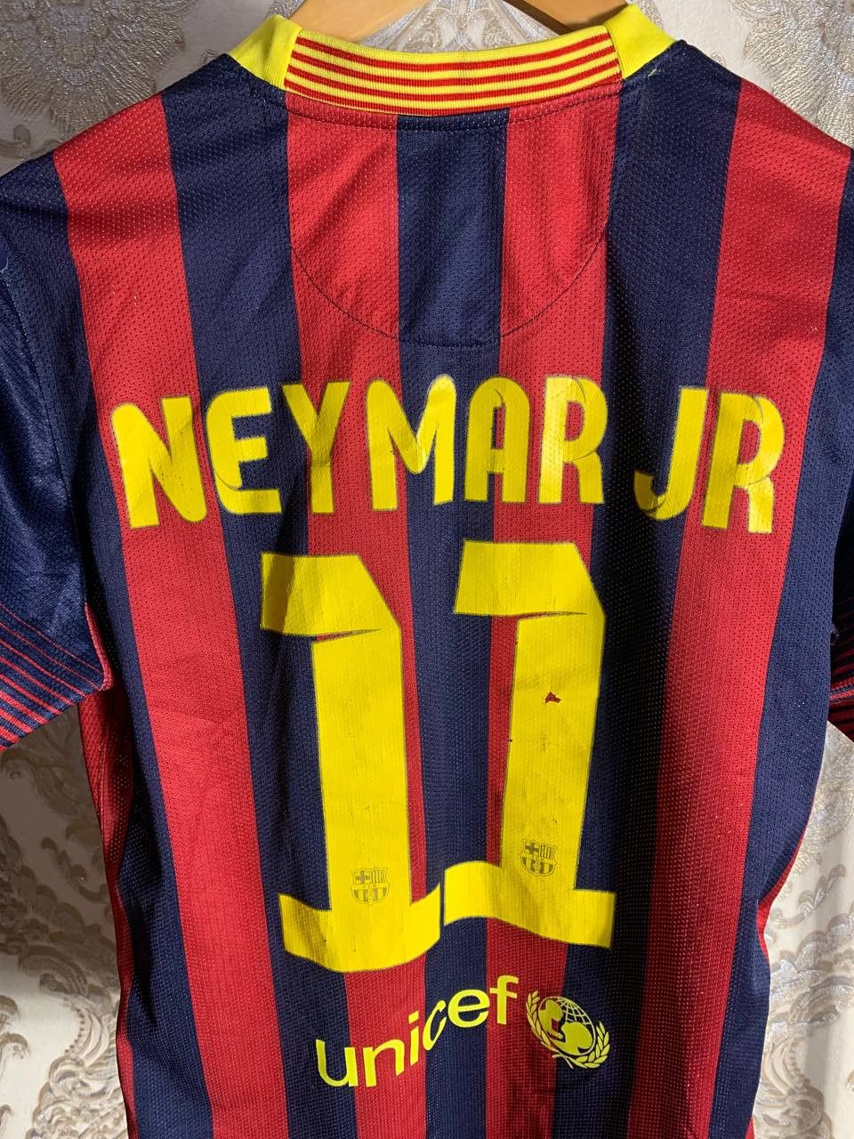 Nike Vintage Nike FC Barcelona Spain Soccer Jersey Neymar Size US S / EU 44-46 / 1 - 11 Thumbnail