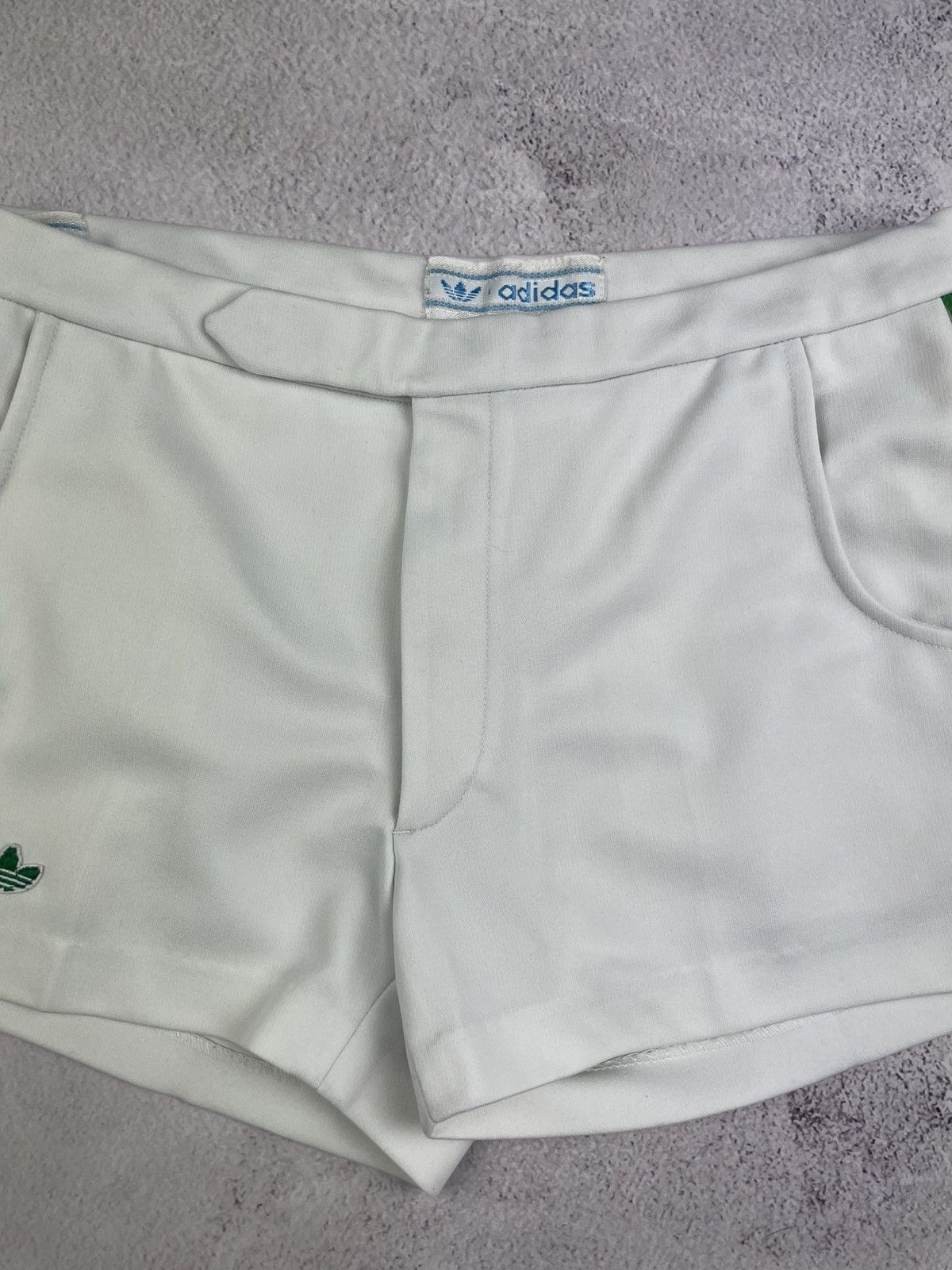 Adidas Vintage Adidas White Shorts S-M Trefoil Logo Stripes Retro Size US 32 / EU 48 - 4 Thumbnail