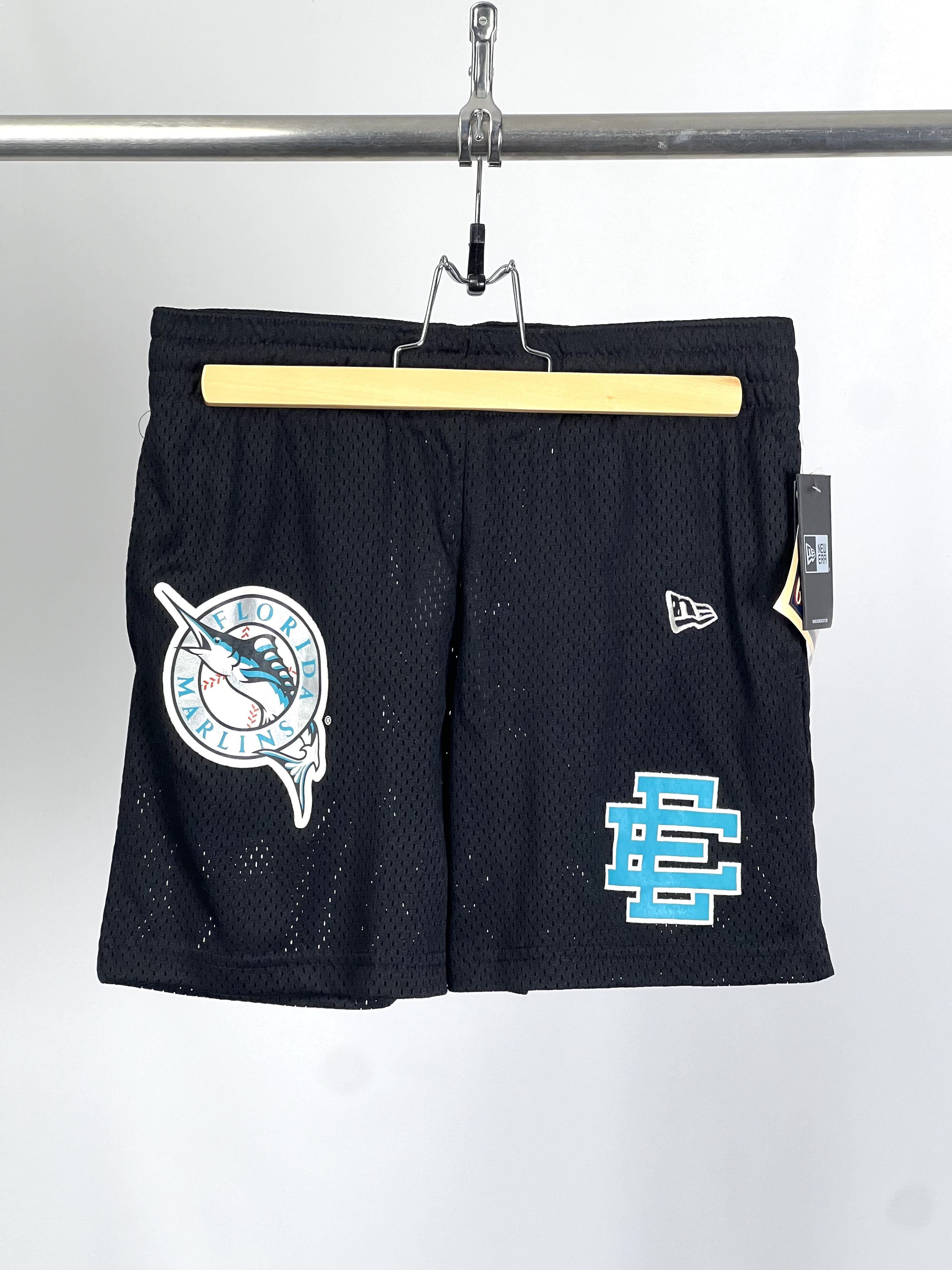 Eric Emanuel × New Era Brand New EE Florida Marlins Basic Short Size S Size US 30 / EU 46 - 1 Thumbnail