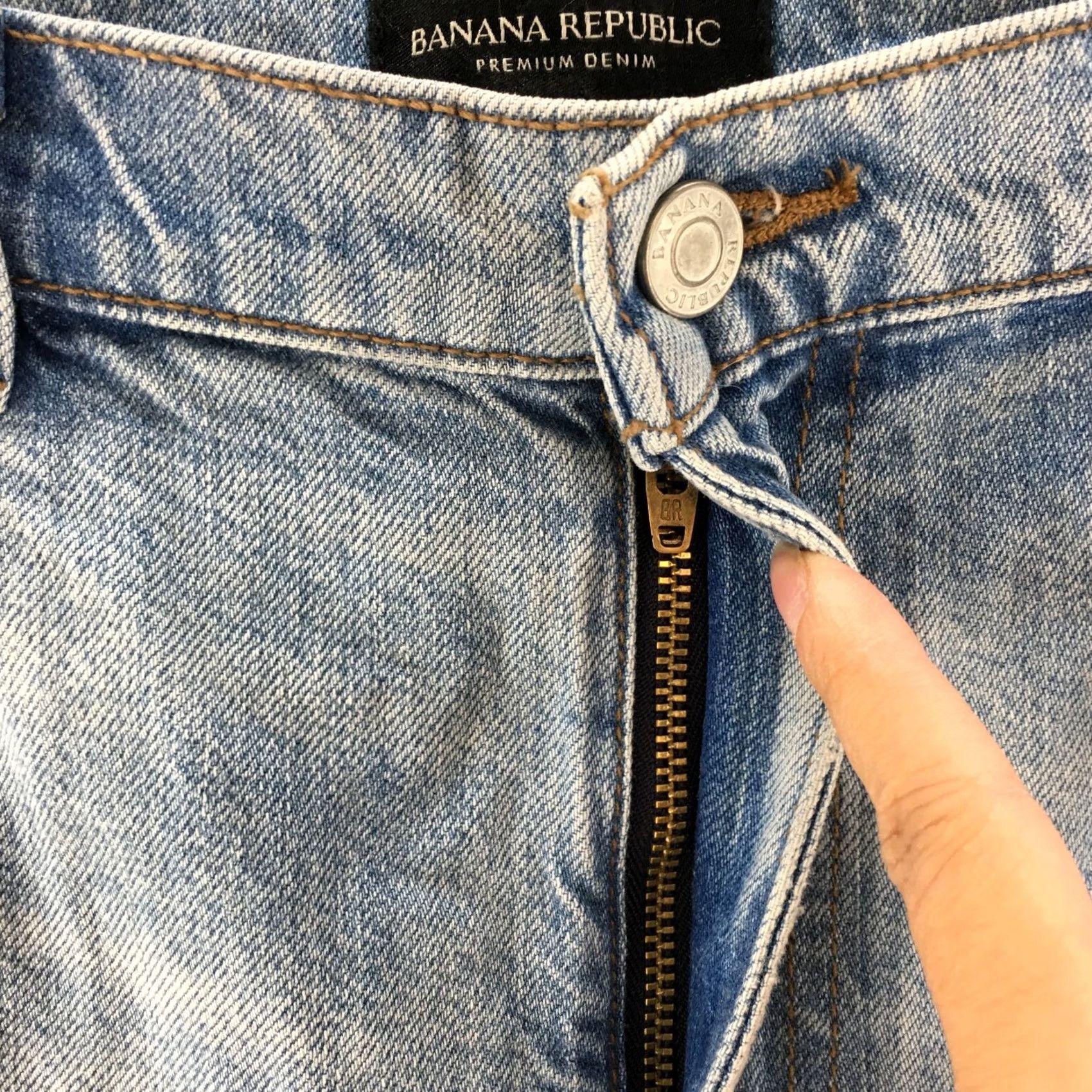 Banana Republic Banana Republic Jeans Womens 32 Blue Light Wash Straight 5 Pockets Size 24" / US 00 / IT 34 - 4 Thumbnail