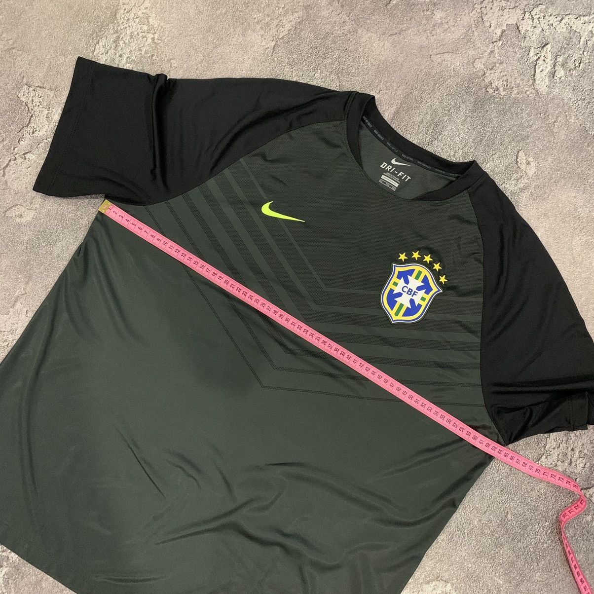 Nike Nike 2014-15 Brazil Pre-Match T Shirt Size XL-2XL Size US XXL / EU 58 / 5 - 8 Thumbnail