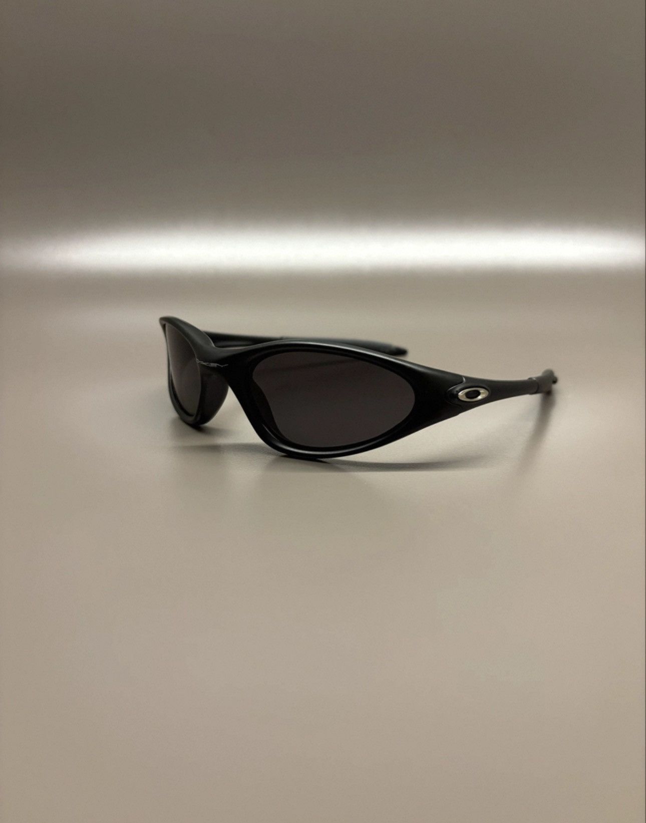 Oakley × Vintage Y2K 2000's Oakley Minute 2.0 Black Sunglasses