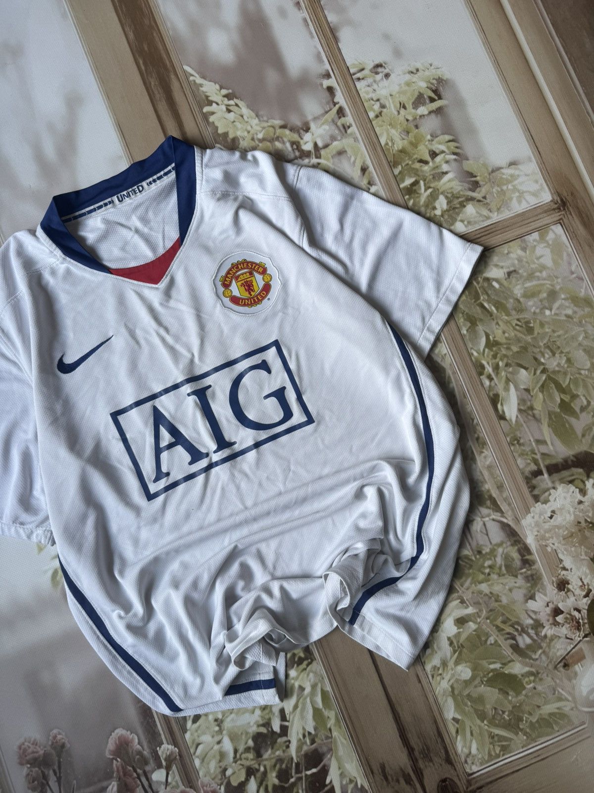Nike Vintage Nike Manchester United 2006/08 Away Jersey - AIG Size US L / EU 52-54 / 3 - 3 Thumbnail
