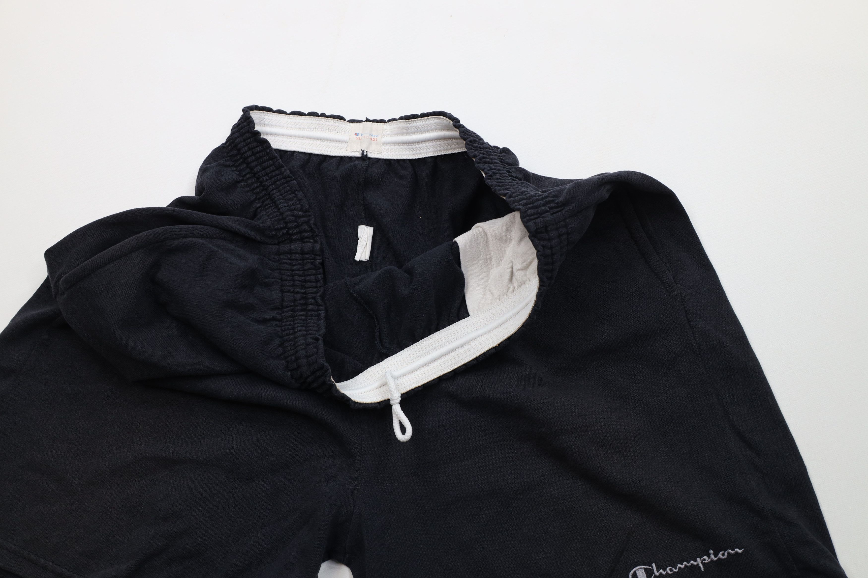 Champion Vintage 90s Champion Spell Out Heavy Above Knee Shorts Black Size US 36 / EU 52 - 8 Thumbnail