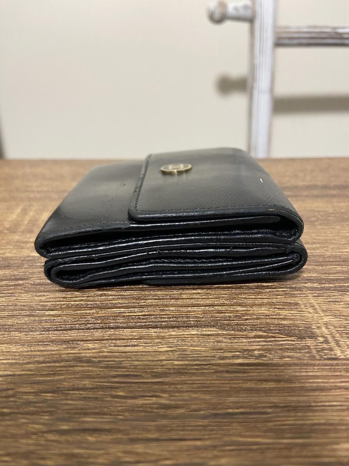 Chanel Chanel Cocobutton black leather compact trifold wallet Read* Size ONE SIZE - 4 Thumbnail