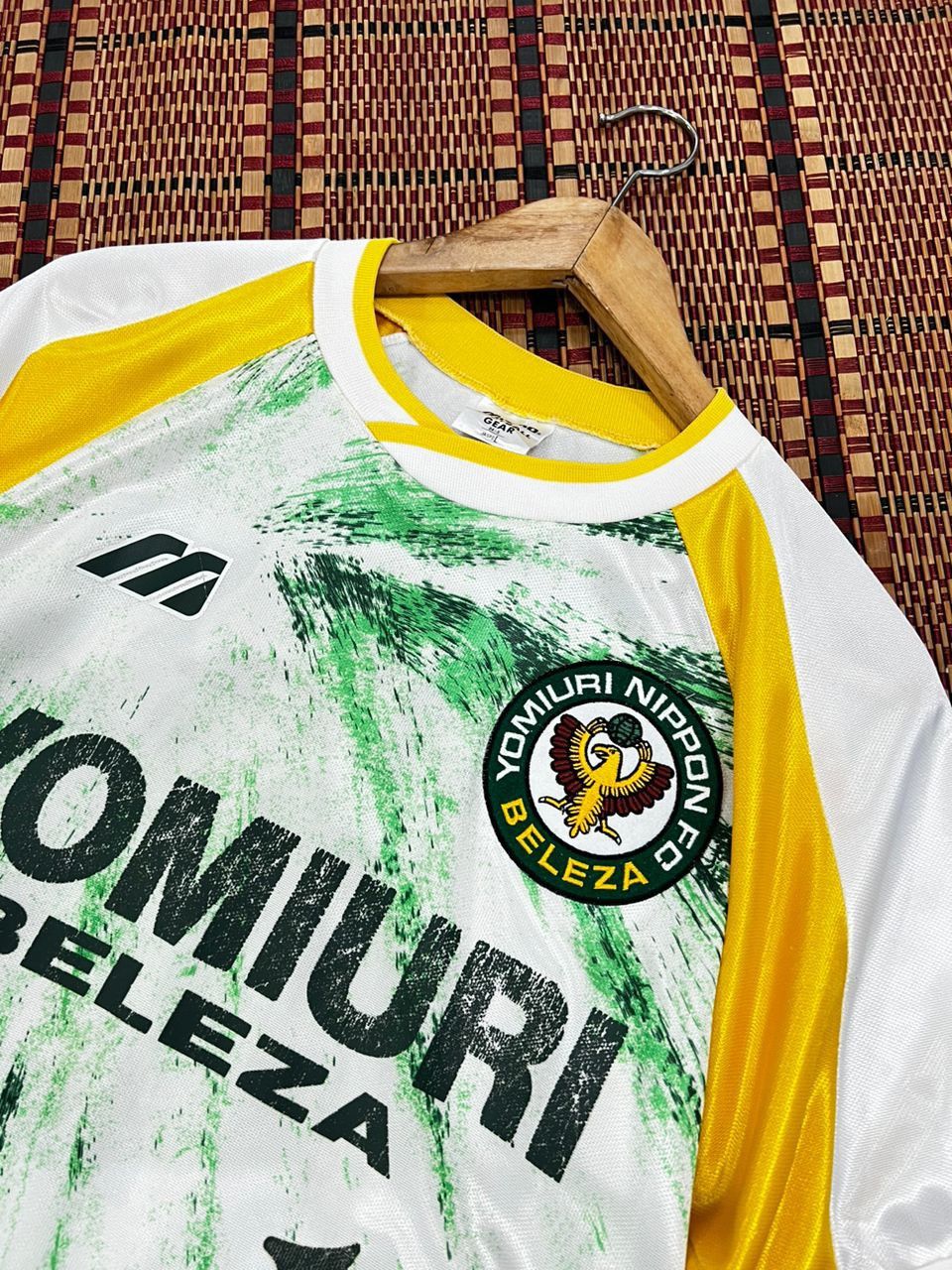 Other Vintage J league Yomiuri Nippon FC Jersey Size US L / EU 52-54 / 3 - 5 Thumbnail