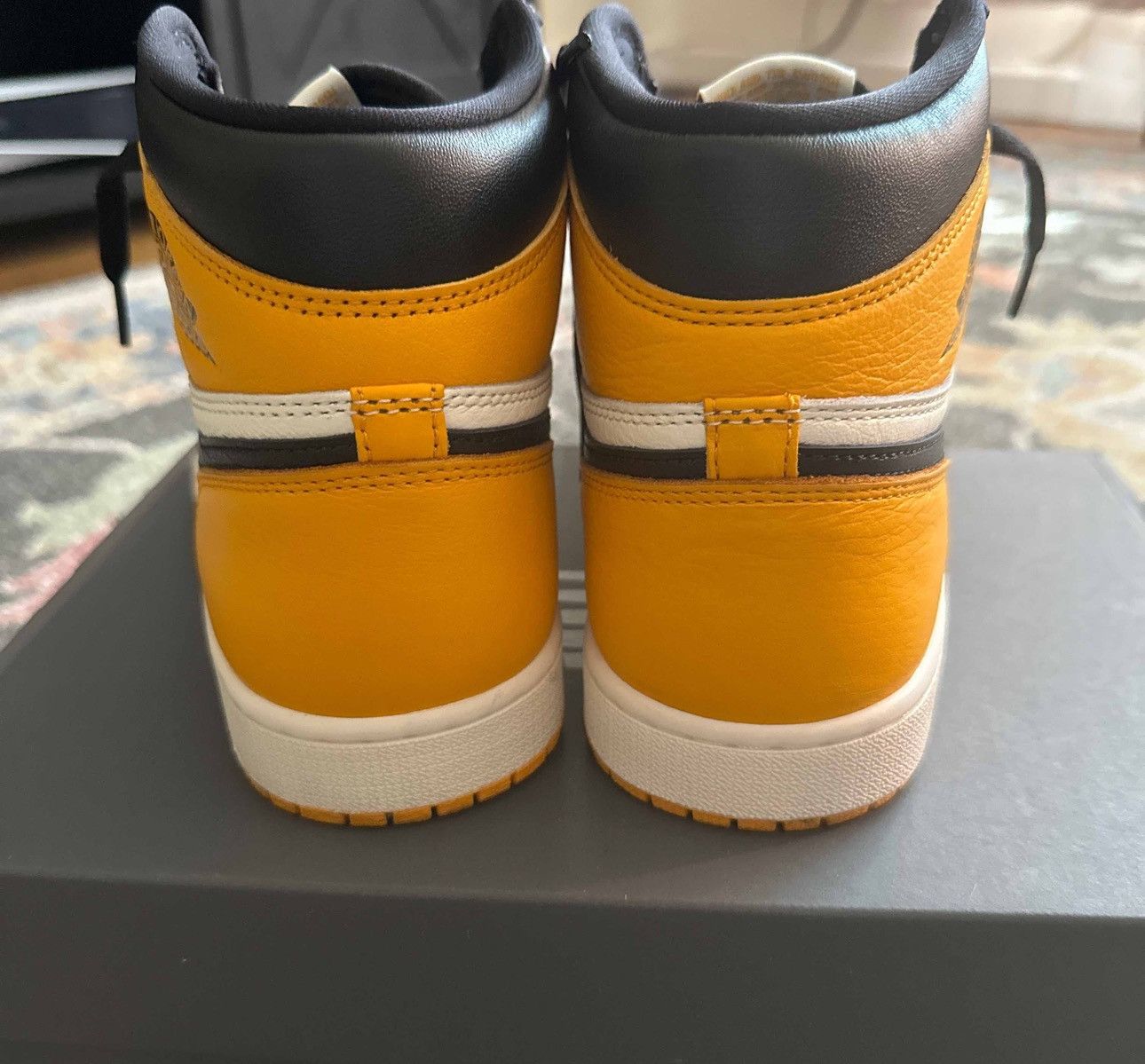 Jordan Brand Air Jordan 1 Yellow Toe Size US 10.5 / EU 43-44 - 6 Thumbnail
