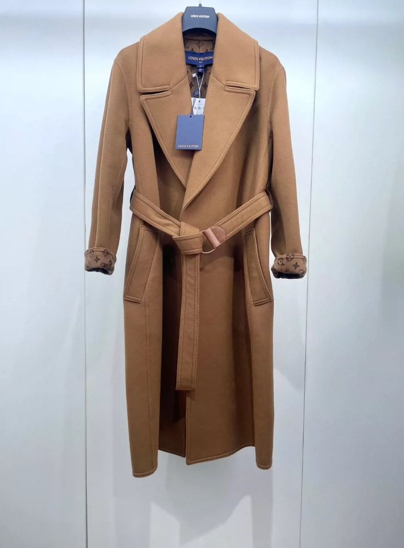 Louis Vuitton LOUIS VUITTON Wool coat with full print on reverse side and Size XS / US 0-2 / IT 36-38 - 1 Thumbnail
