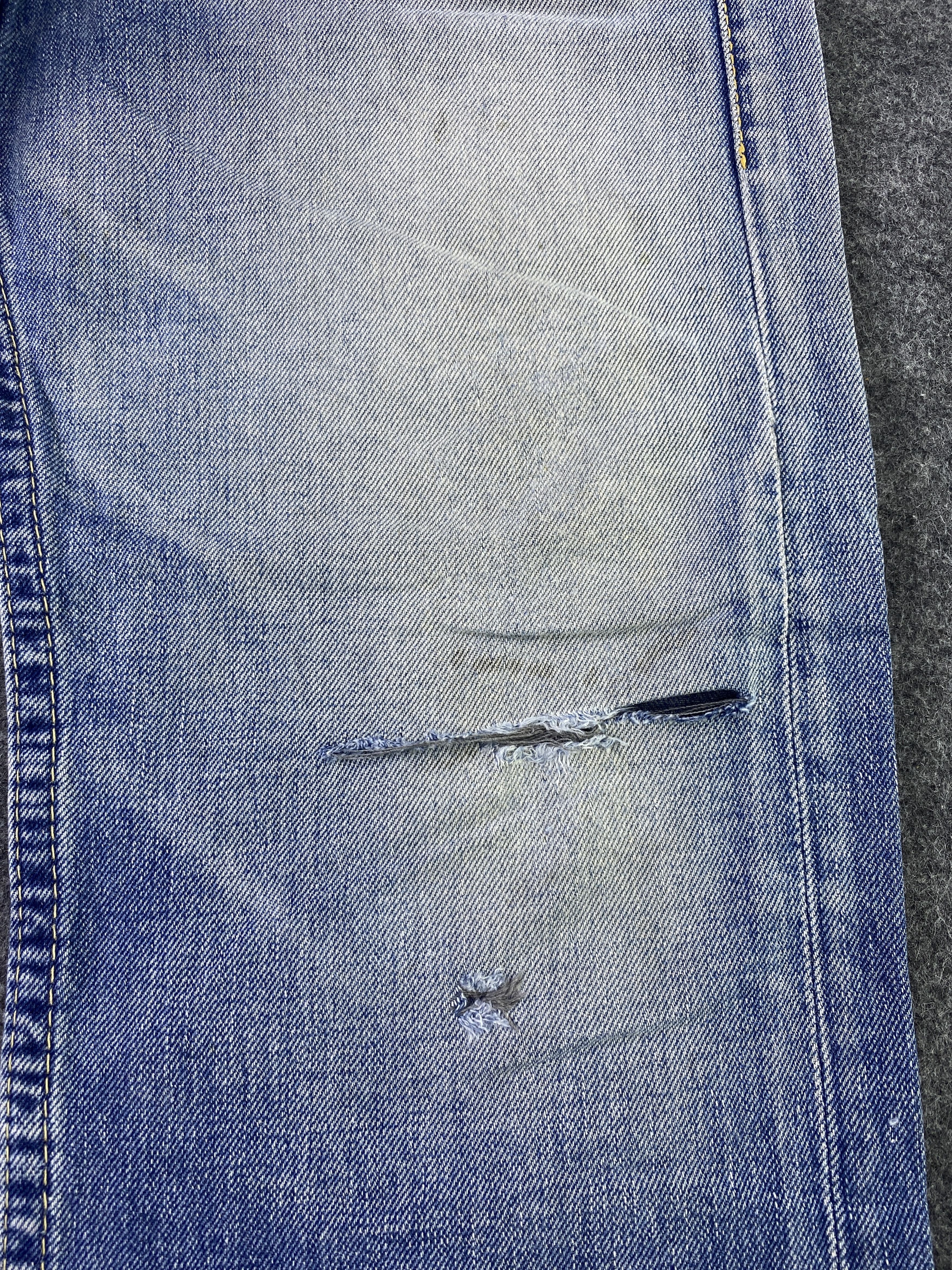 Levi's Vintage Levi's 901 Jeans Distress Blue Wash - J917 Size US 34 / EU 50 - 14 Thumbnail
