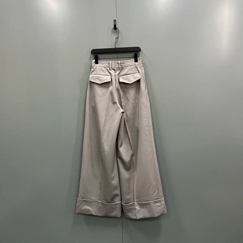 Louis Vuitton Louis Vuitton size US 46 Solid button-down wide-leg pants 2 Size US 30 / EU 46 - 2 Thumbnail