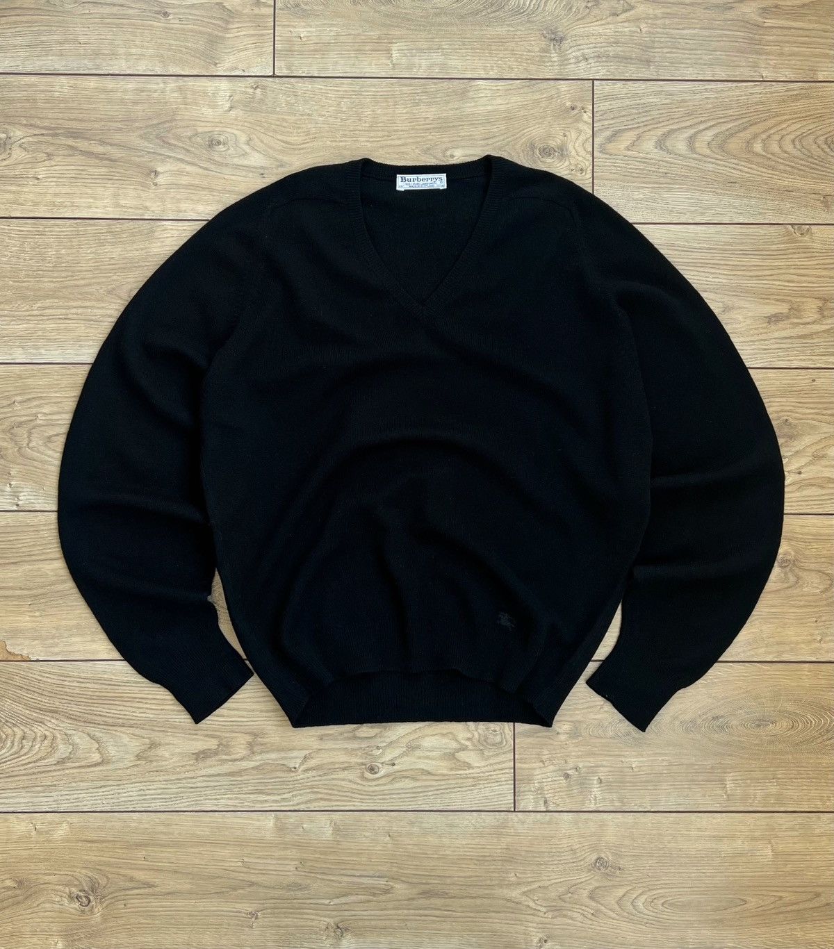 Burberry Vintage Burberry’s V-Neck Wool Sweater Size US XL / EU 56 / 4 - 1 Thumbnail