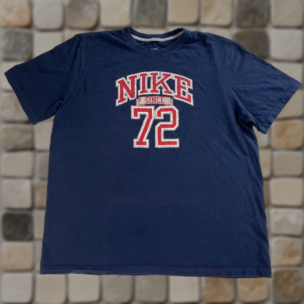 Nike VINTAGE Nike T-Shirt Men’s 2XL Since 72 Crew Neck Short Sleeve Blue 2000s Sports Graphic Mar/Converse? Size US XXL / EU 58 / 5 - 1 Thumbnail