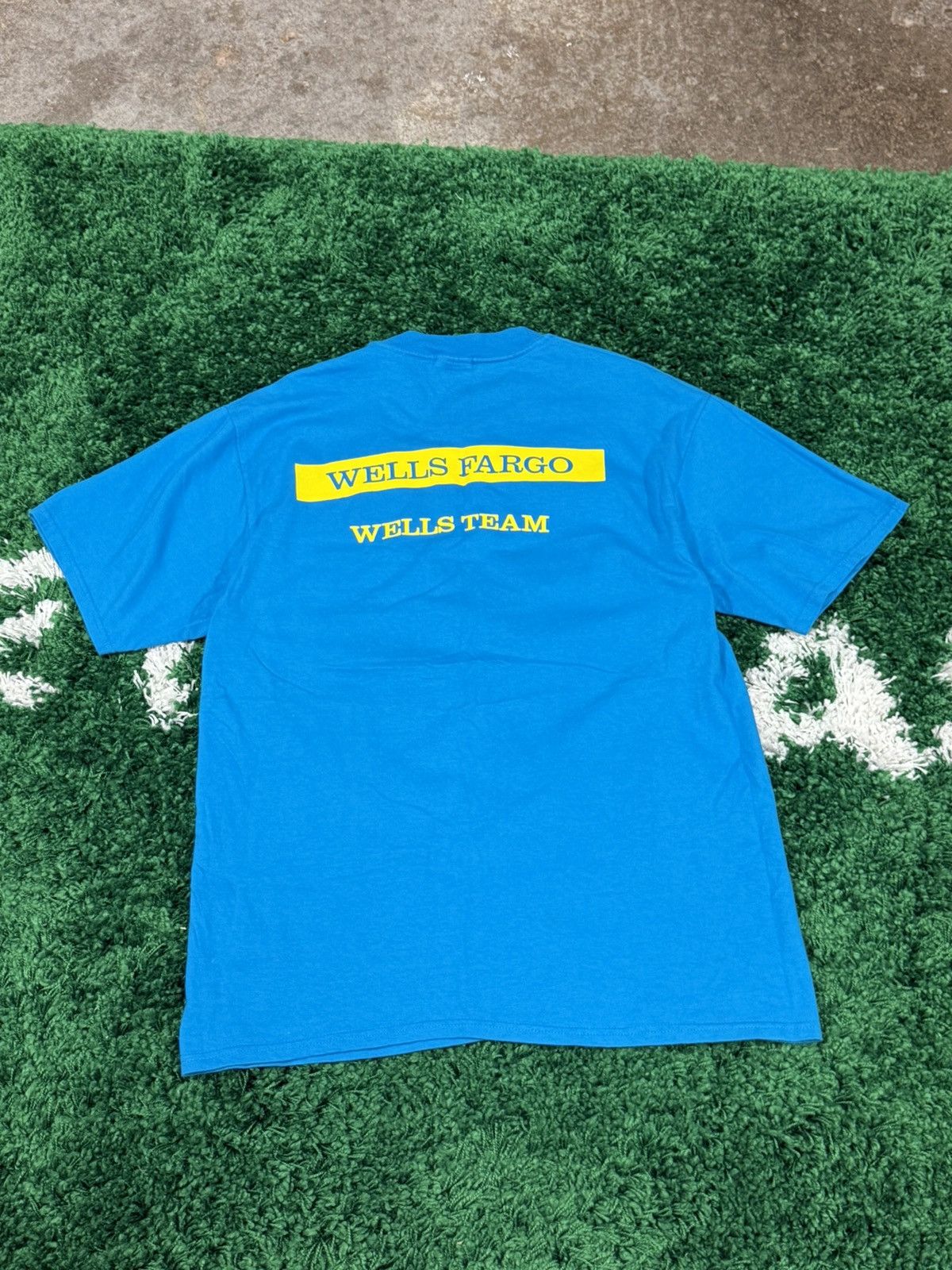 Hanes Vintage 90s Wells Fargo Hanes Beefy Land Art Tee Large Size US L / EU 52-54 / 3 - 3 Thumbnail