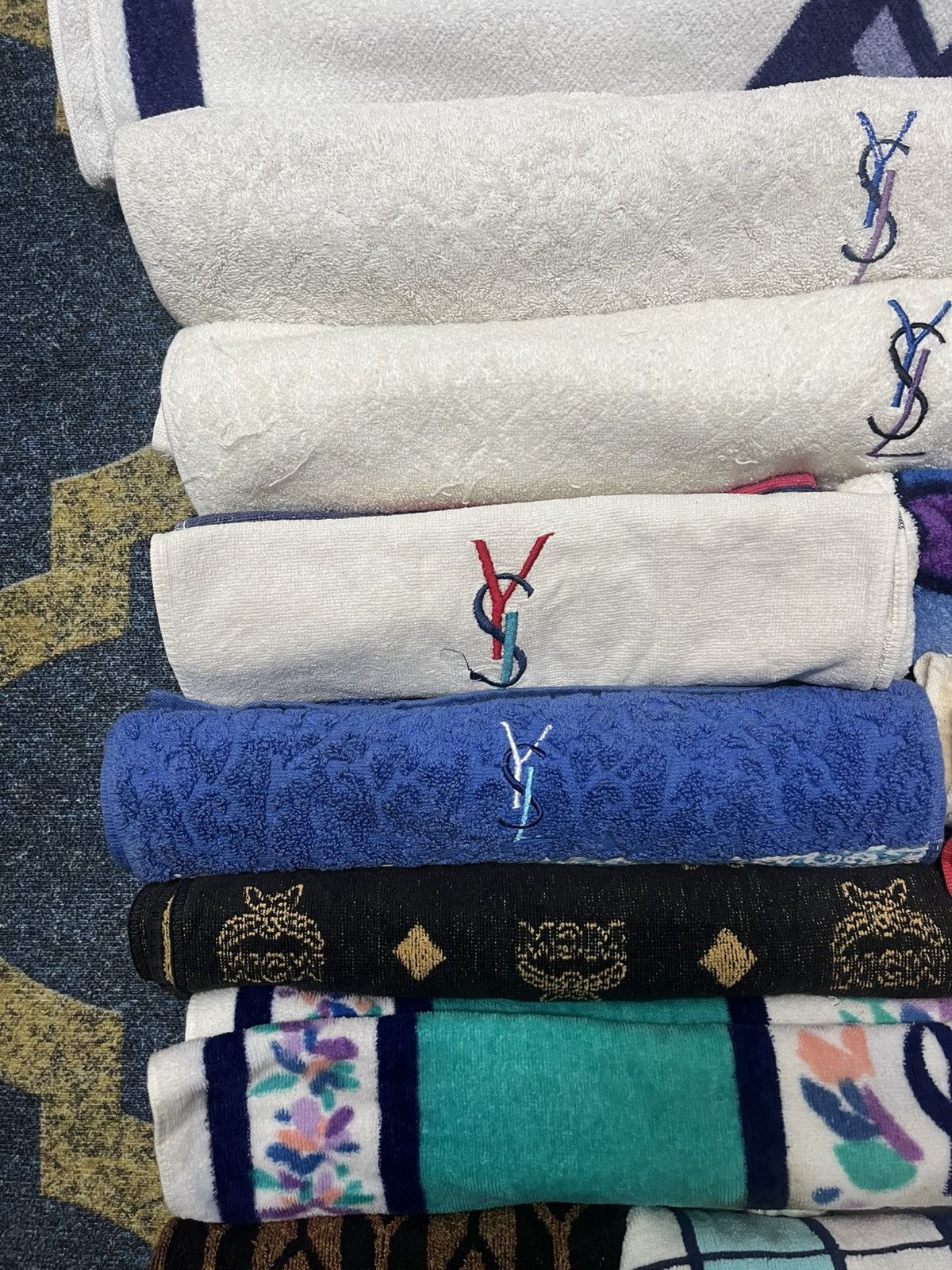 Fendi Combo Mix luxry towel(DROP PRICE) Size ONE SIZE - 2 Thumbnail
