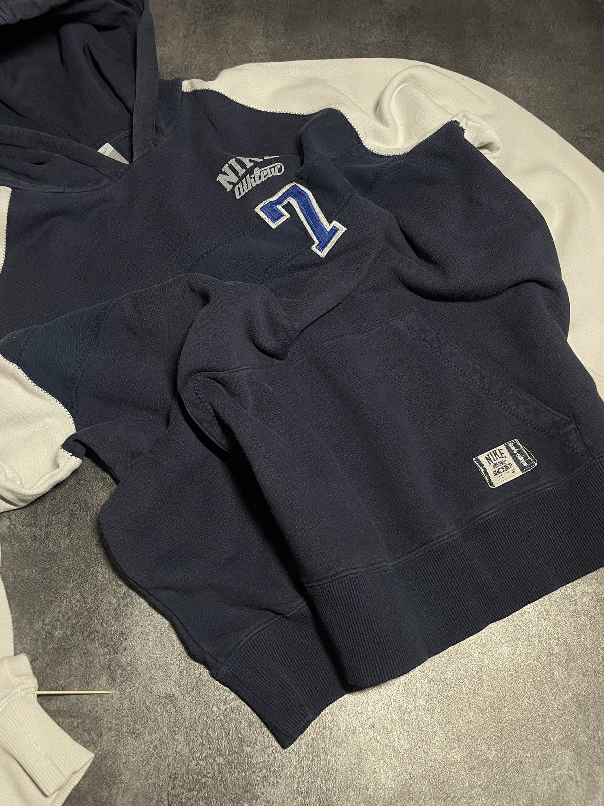 Nike × Vintage Nike Vintage Y2K Hoodie Rare Size US XL / EU 56 / 4 - 11 Thumbnail