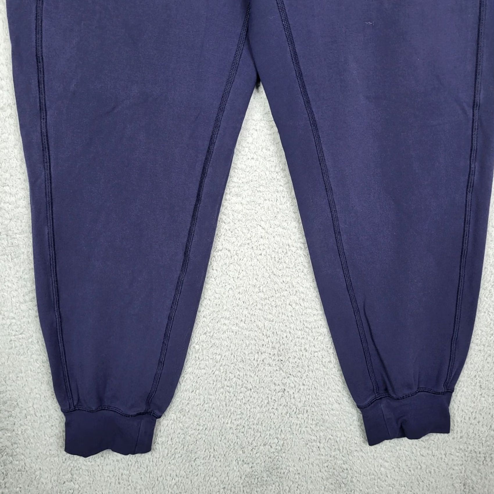 Lululemon Lululemon Womens purple-blue light weight stretch Jogger Size 8 – Vibrant Casual Performance Pants Size 30" / US 8 / IT 44 - 3 Thumbnail