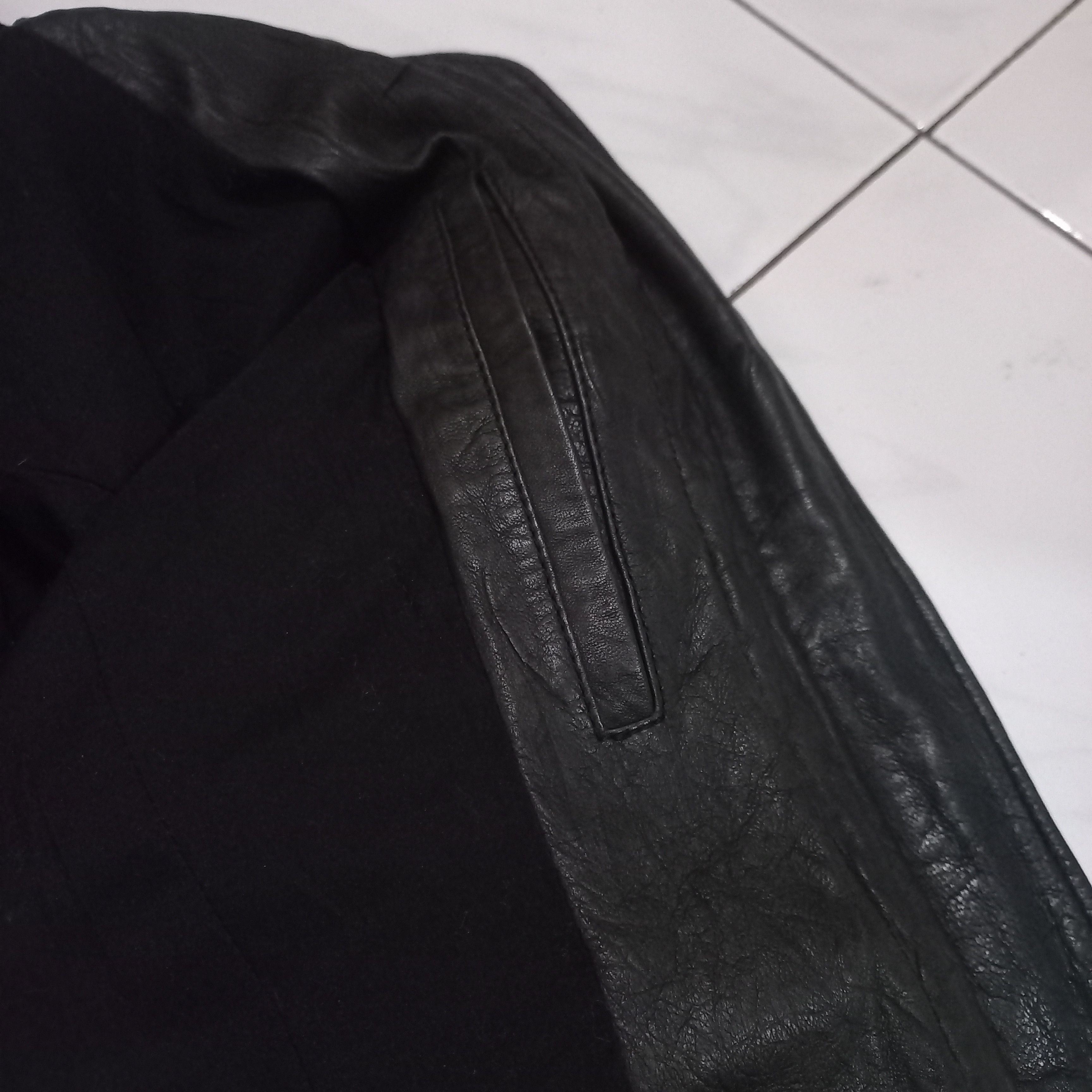 Helmut Lang Helmut Lang short and wide lamb leather jacket Size US S / EU 44-46 / 1 - 10 Thumbnail