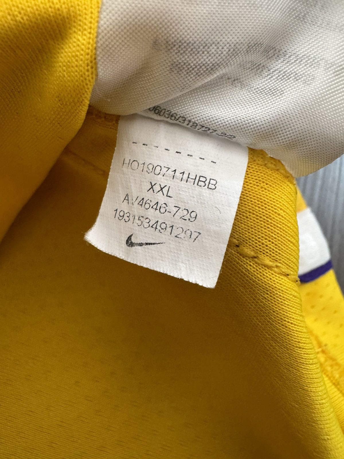 Nike LeBron James #23 Los Angeles Lakers NBA City Edition Jersey Size US XXL / EU 58 / 5 - 6 Thumbnail