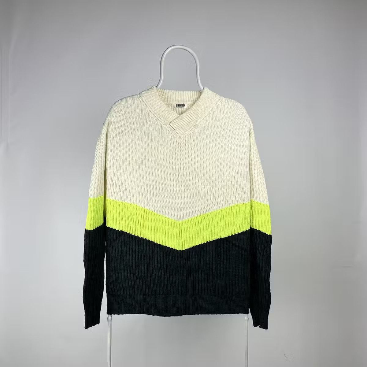 DRYKORN Drykorn sweater streetwear size XLARGE Size US XL / EU 56 / 4 - 1 Thumbnail