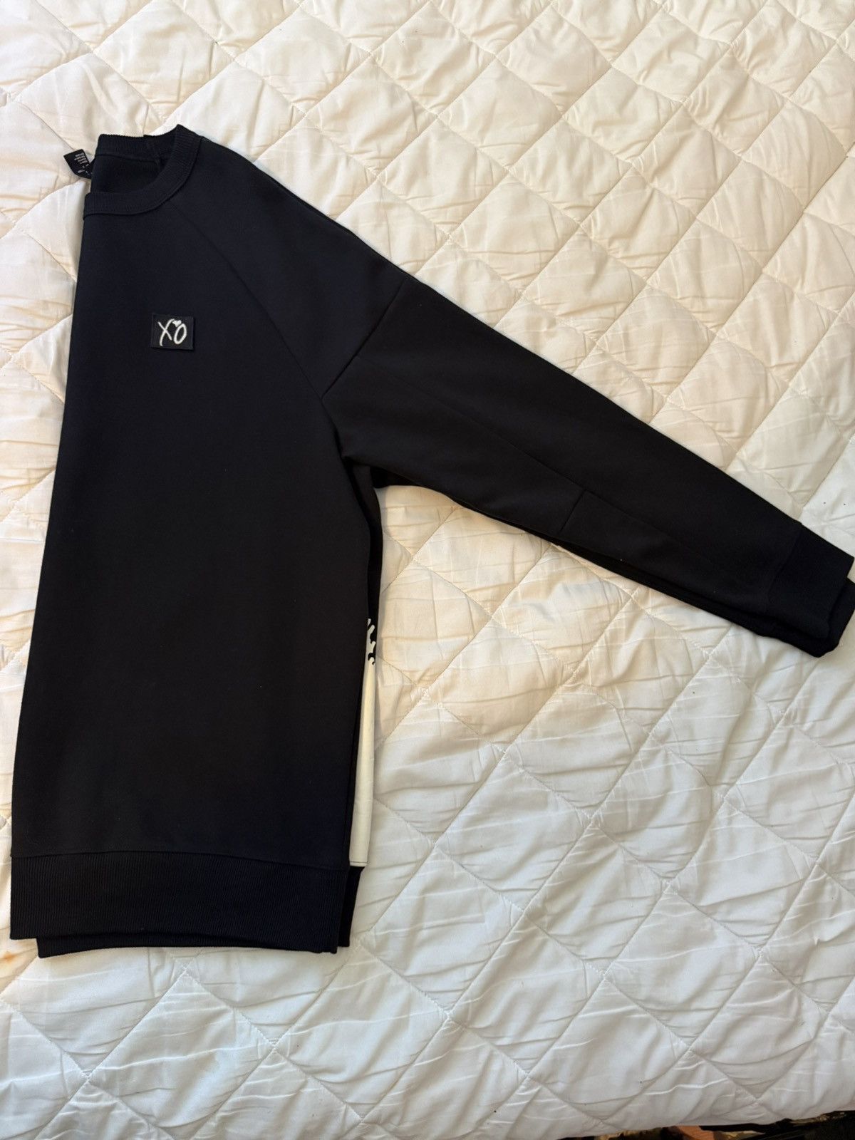 H&M × The Weeknd The Weeknd XO x H&M Crewneck Sweatshirt – Size Large Size US L / EU 52-54 / 3 - 6 Thumbnail