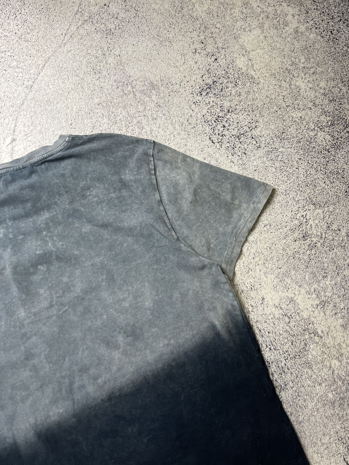 Diesel Vintage Diesel T-Shirt Big Logo 2000s Hype Y2K XL size Size US XL / EU 56 / 4 - 18 Thumbnail