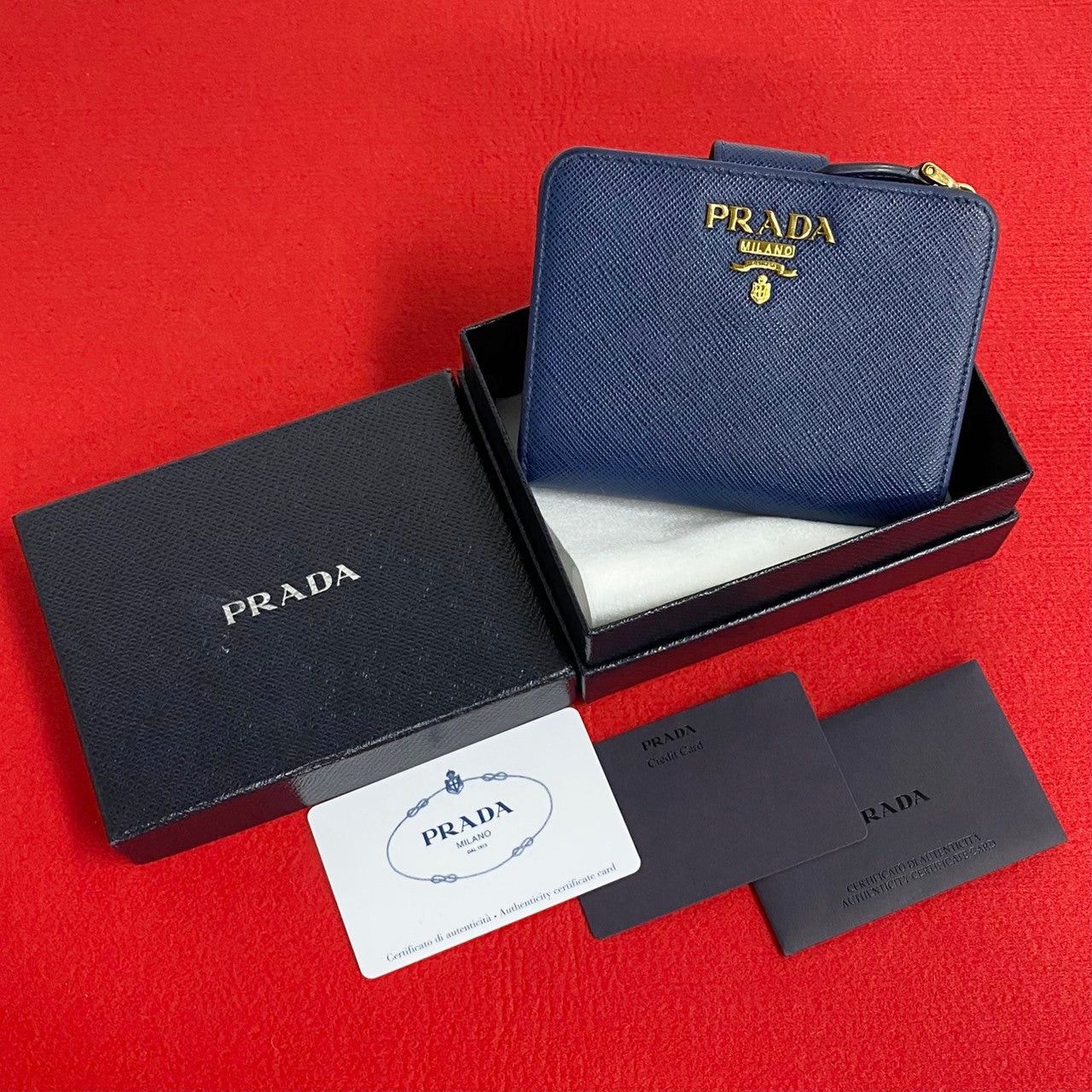 Prada Prada Wallet Blue Leather Size ONE SIZE - 1 Thumbnail