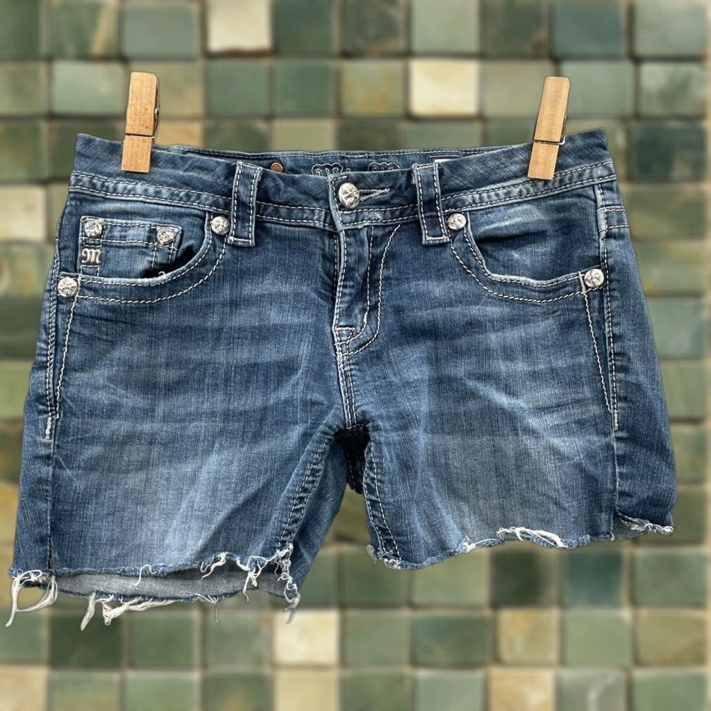 Miss Me Miss Me Jean Shorts Womens 30* Y2K Western Rodeo Grunge Daisy Cowboy Preppy 90's Size 30" / US 8 / IT 44 - 1 Thumbnail