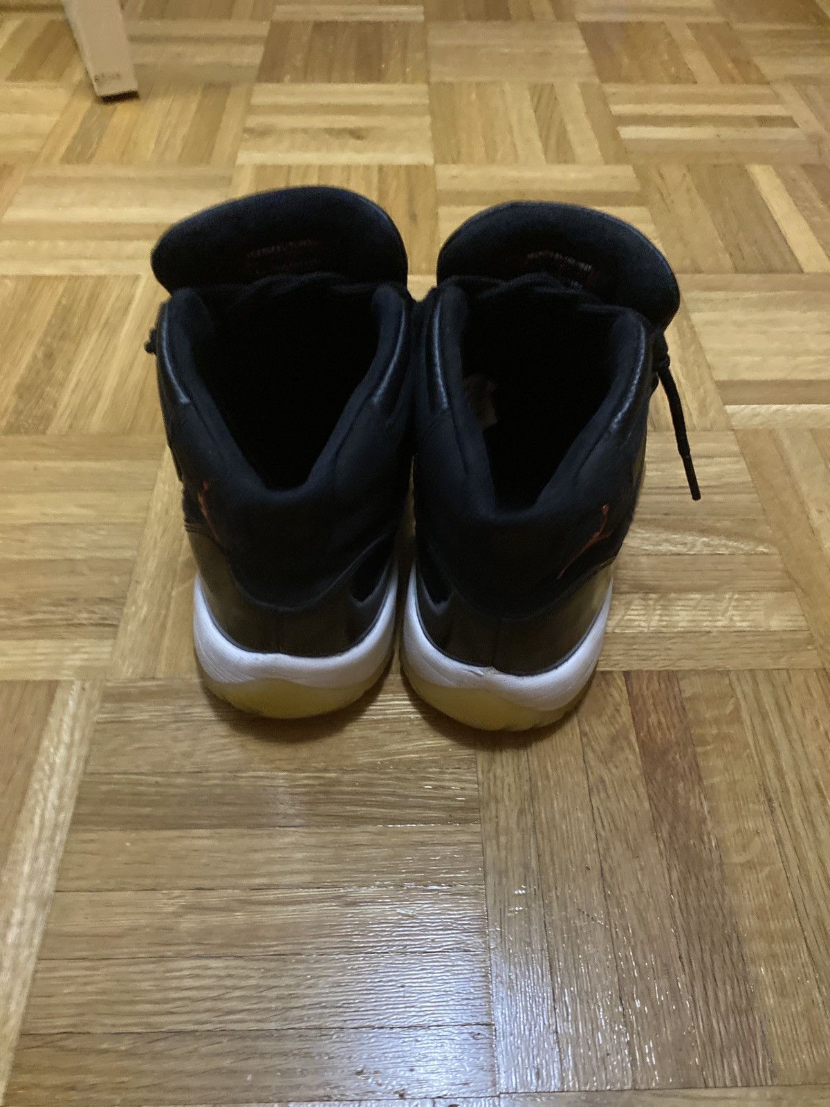 Jordan Brand × Nike Jordan 11 retro 72-10 Size US 7 / EU 40 - 4 Thumbnail