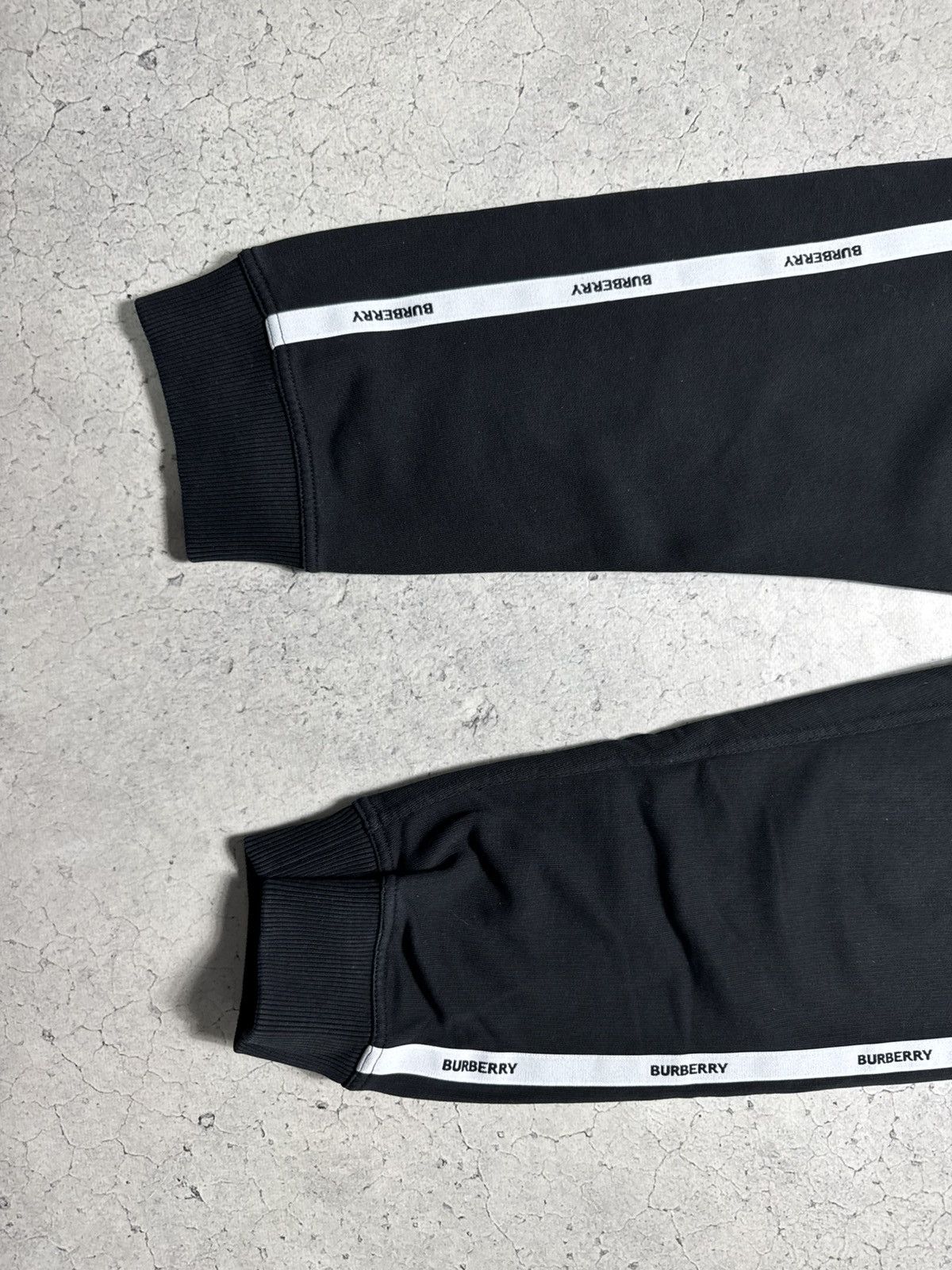 Burberry Burberry London England Track Pants Joggers Black Size S Size US 30 / EU 46 - 2 Thumbnail