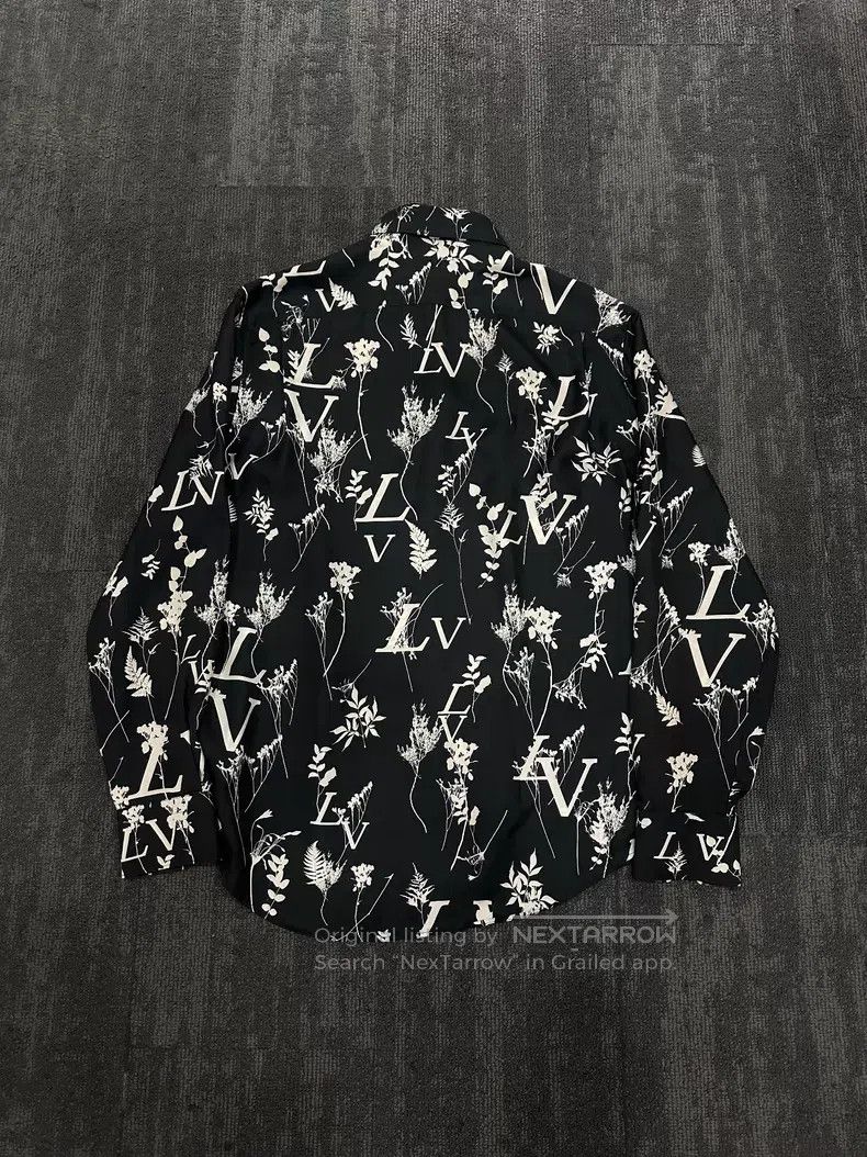 Louis Vuitton Louis Vuitton Long sleeve shirt with full print of presbyo Size US L / EU 52-54 / 3 - 2 Thumbnail
