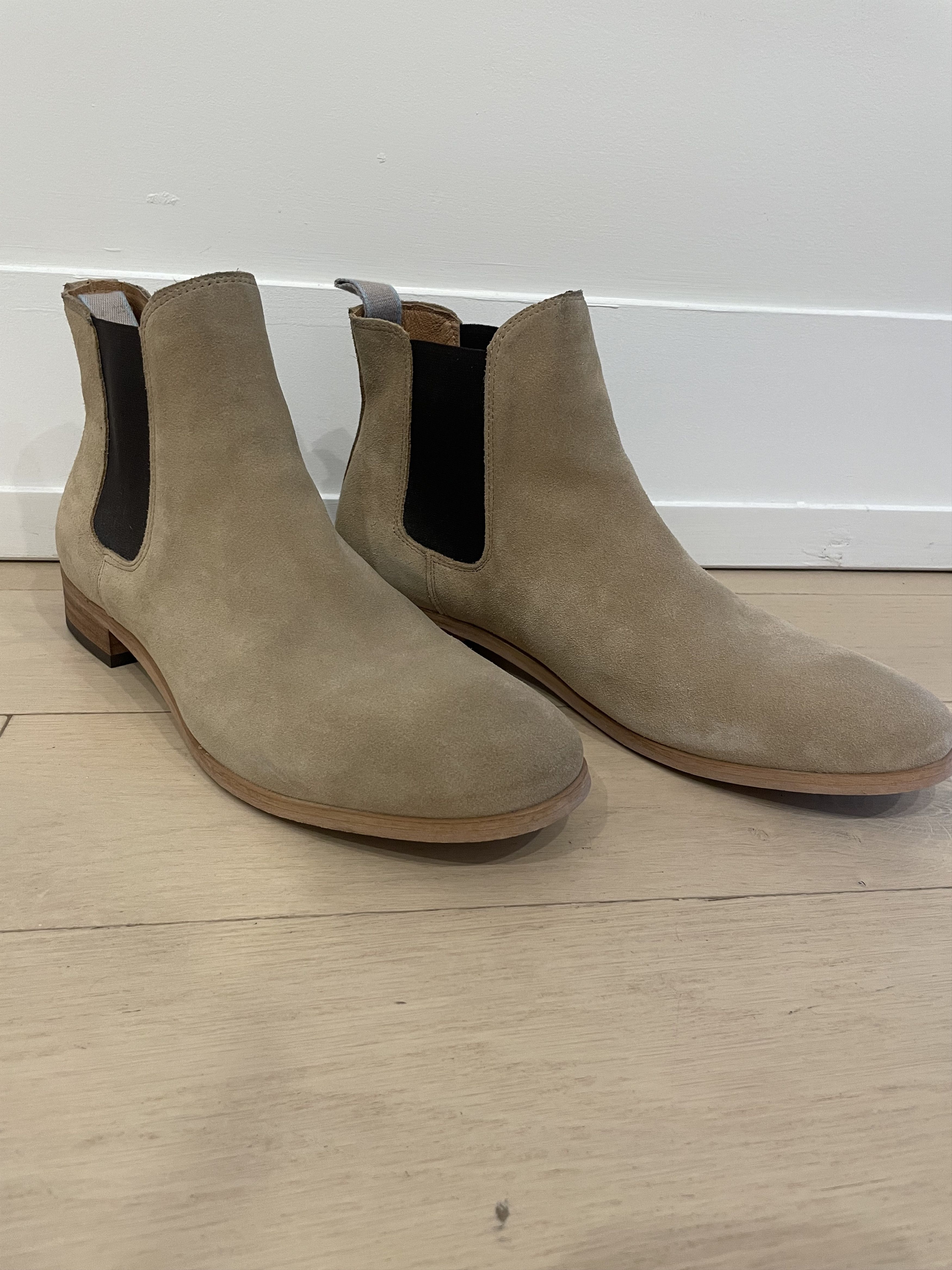 Shoe The Bear Tan Suede Chelsea Size US 10 / EU 43 - 1 Thumbnail